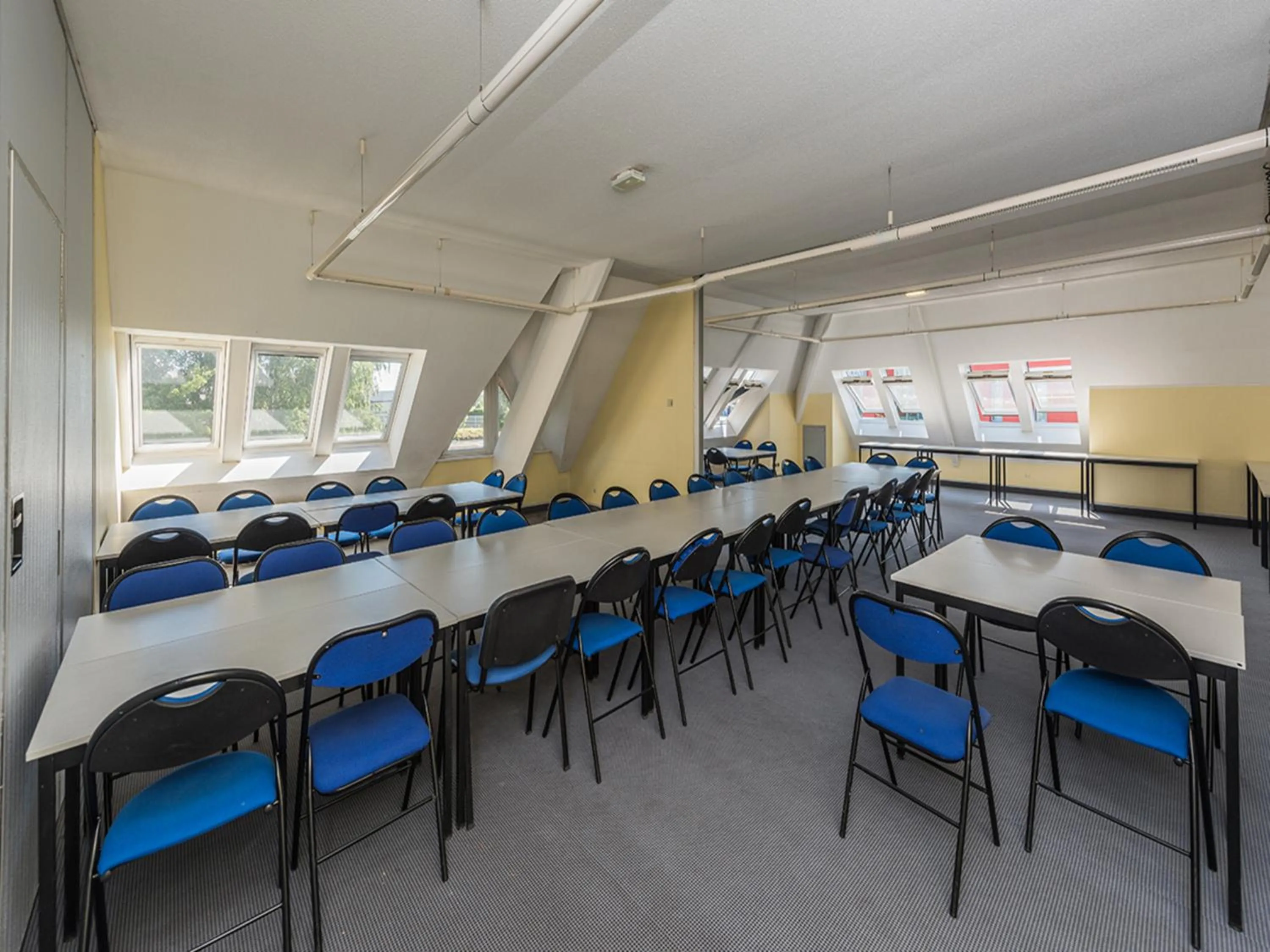 Meeting/conference room in Hostellerie Saint Vincent Beauvais Aeroport
