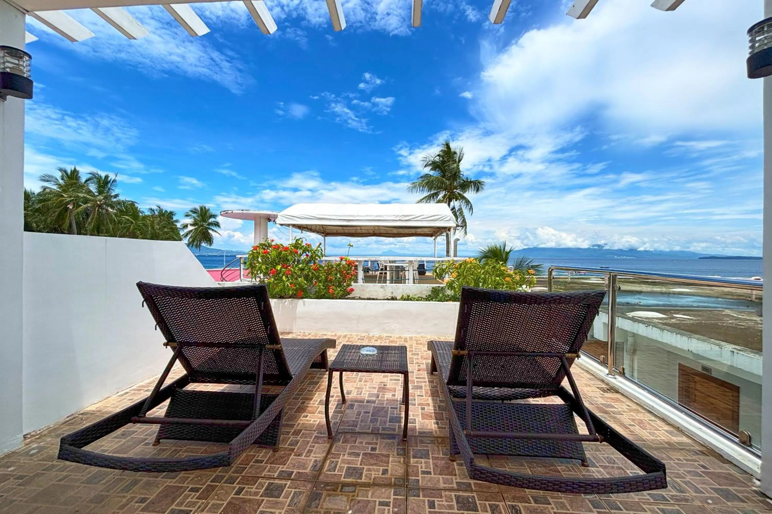 Arkipelago Divers and Beach Resort