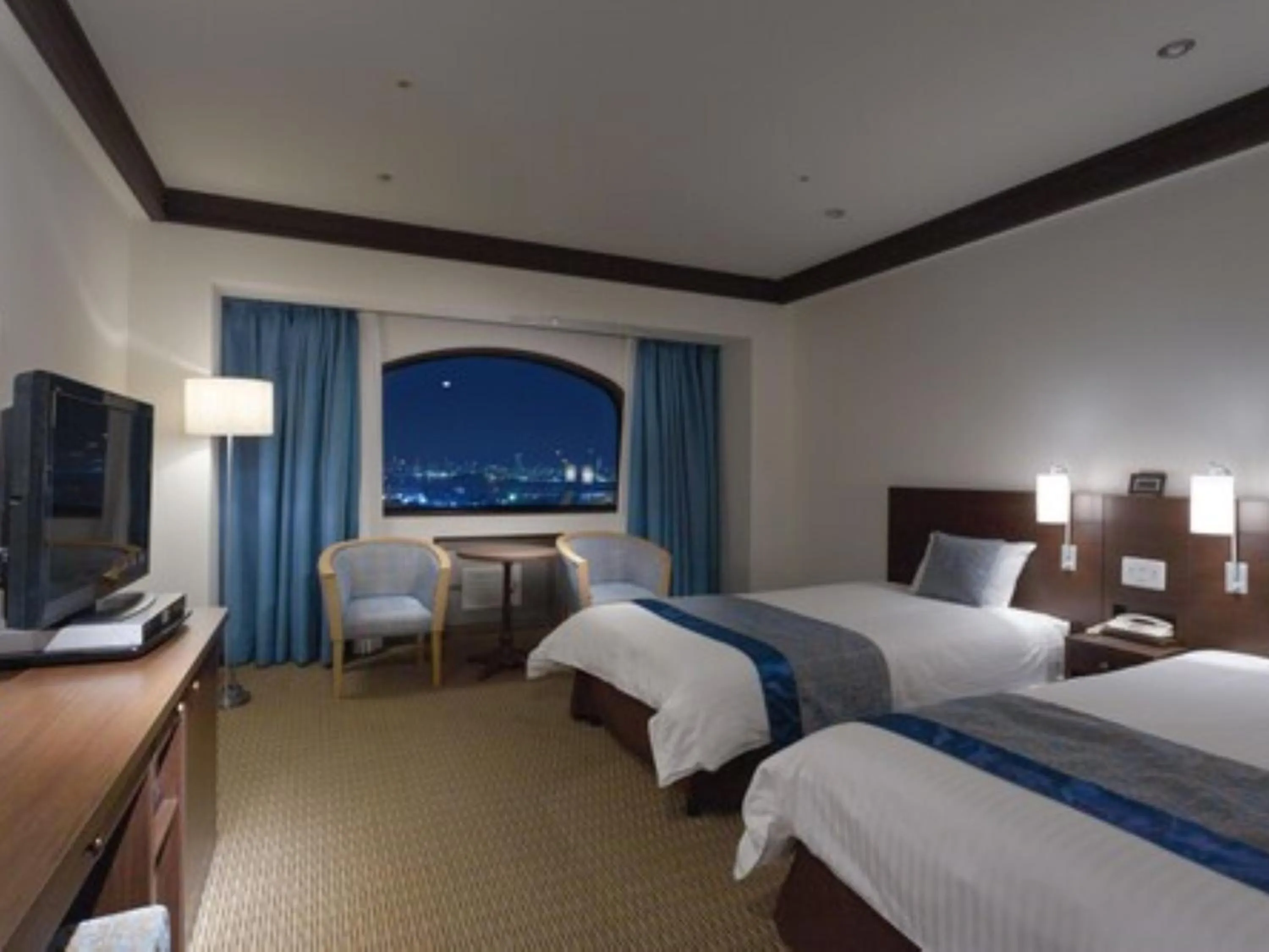 Photo of the whole room, Bed in Hotel Plaza Kobe