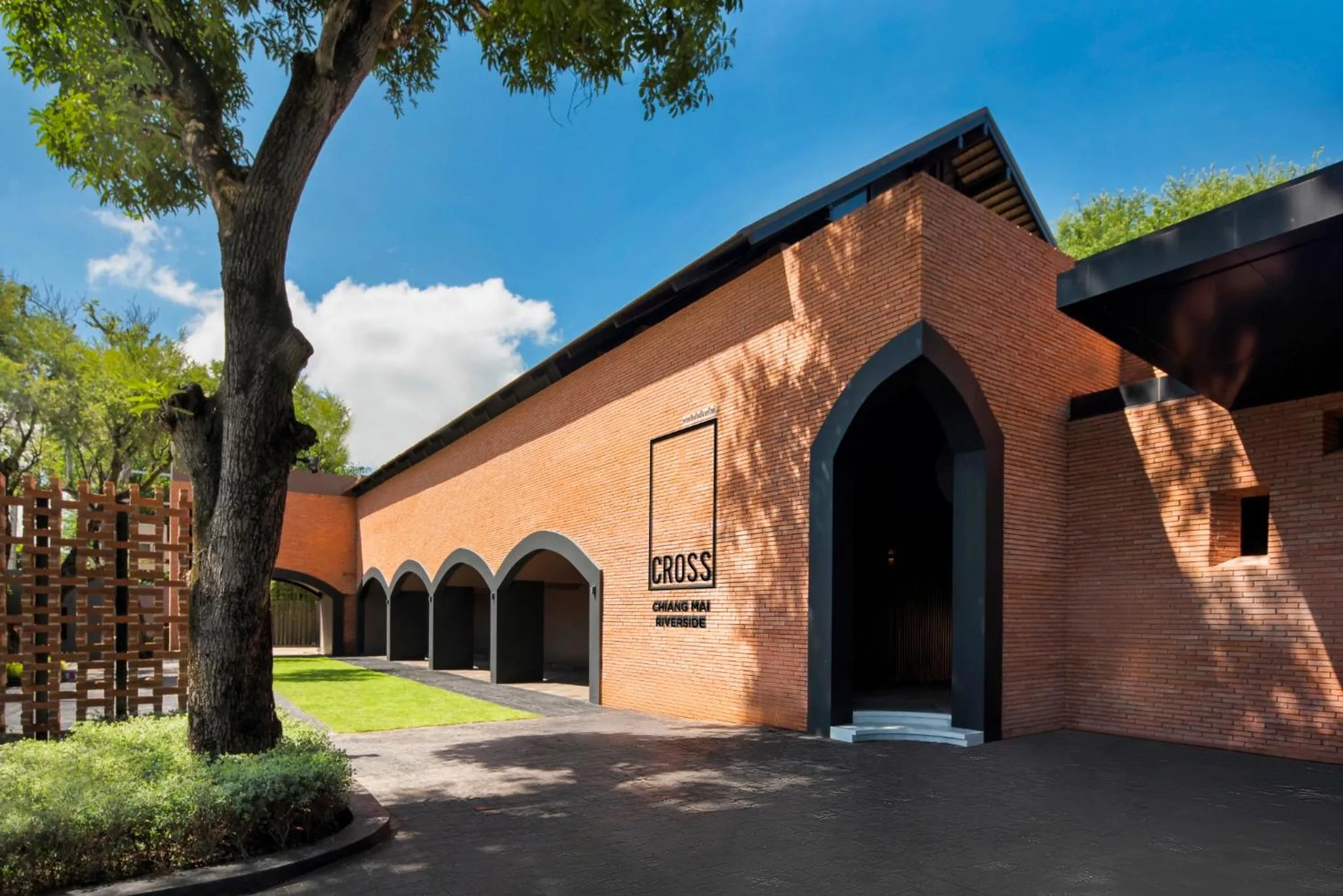 Property building in Cross Chiang Mai Riverside