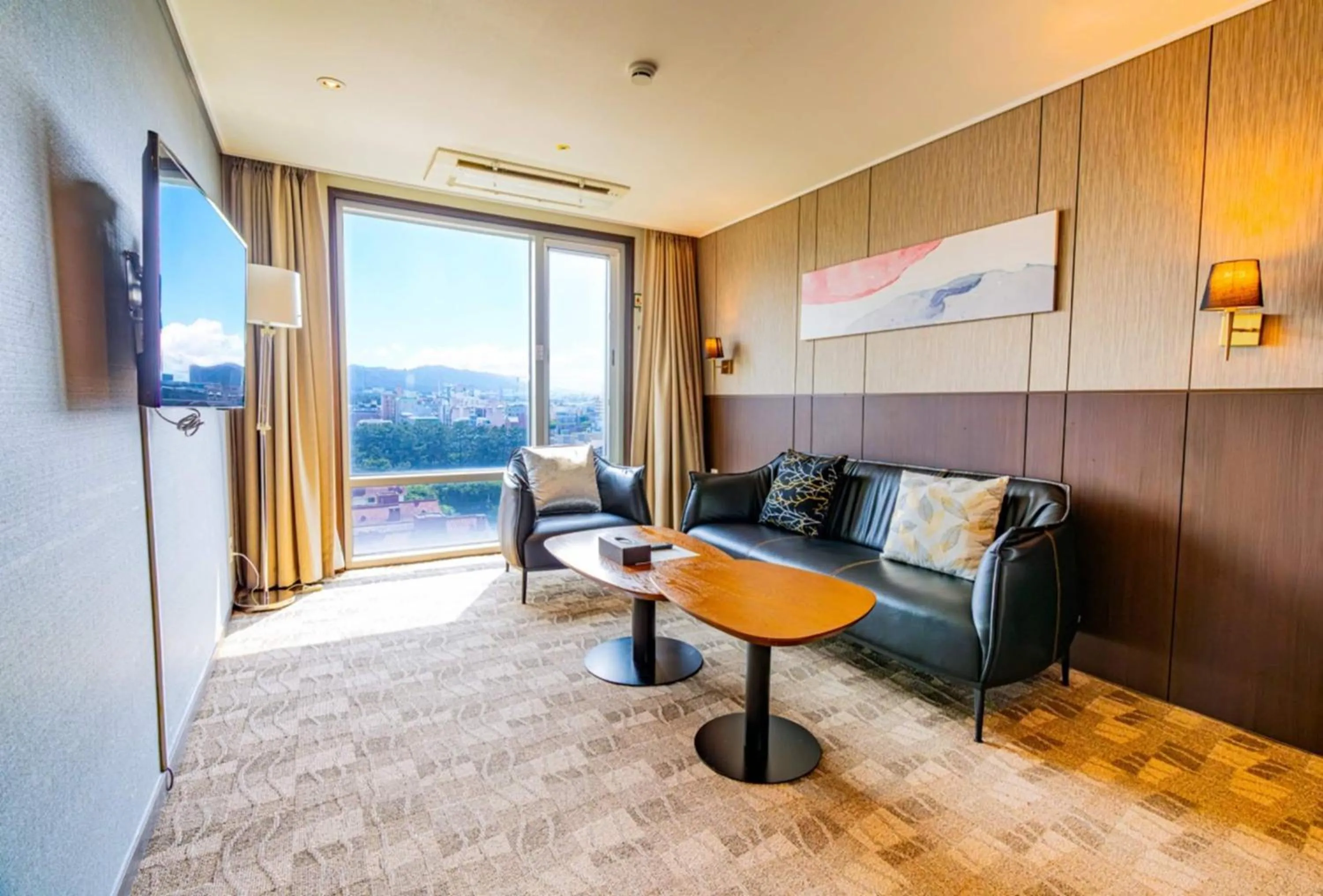 Photo of the whole room in Ramada by Wyndham Jeju City Hall