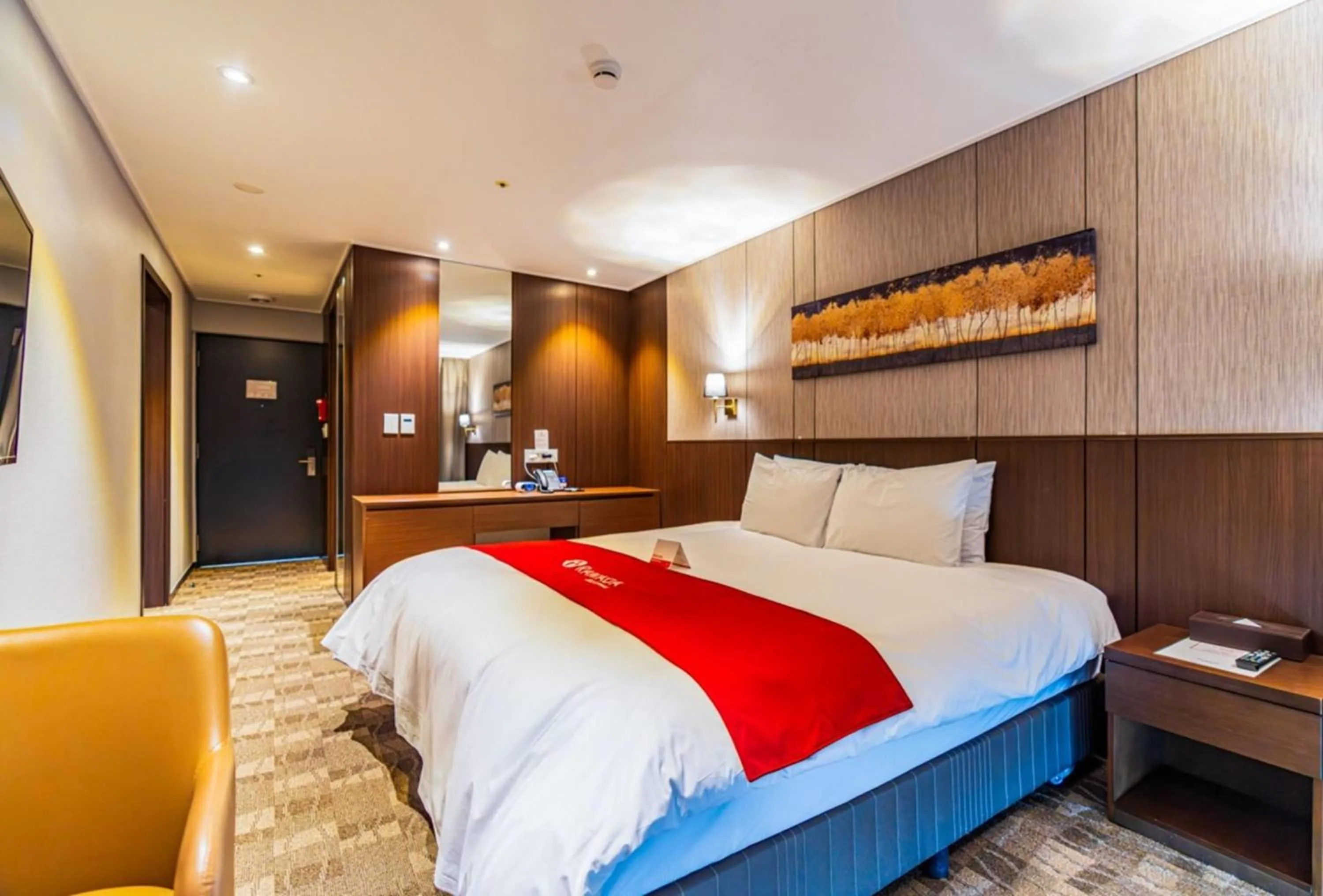 Photo of the whole room, Bed in Ramada by Wyndham Jeju City Hall
