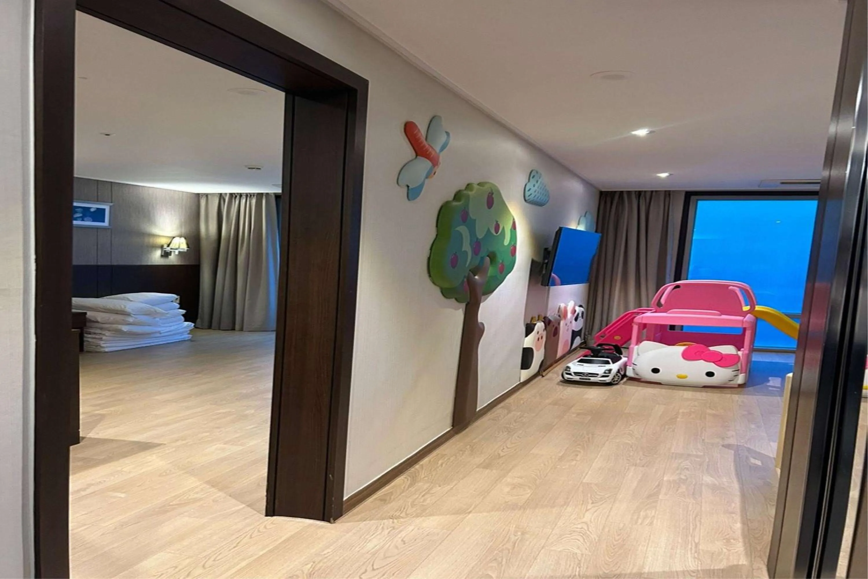 Photo of the whole room, Bed in Ramada by Wyndham Jeju City Hall