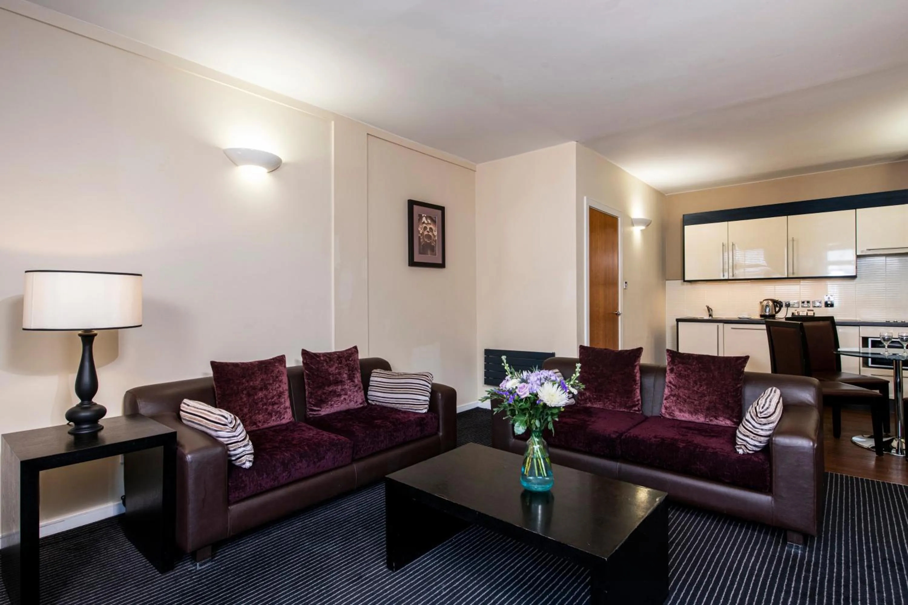 Living room in Fraser Suites Glasgow