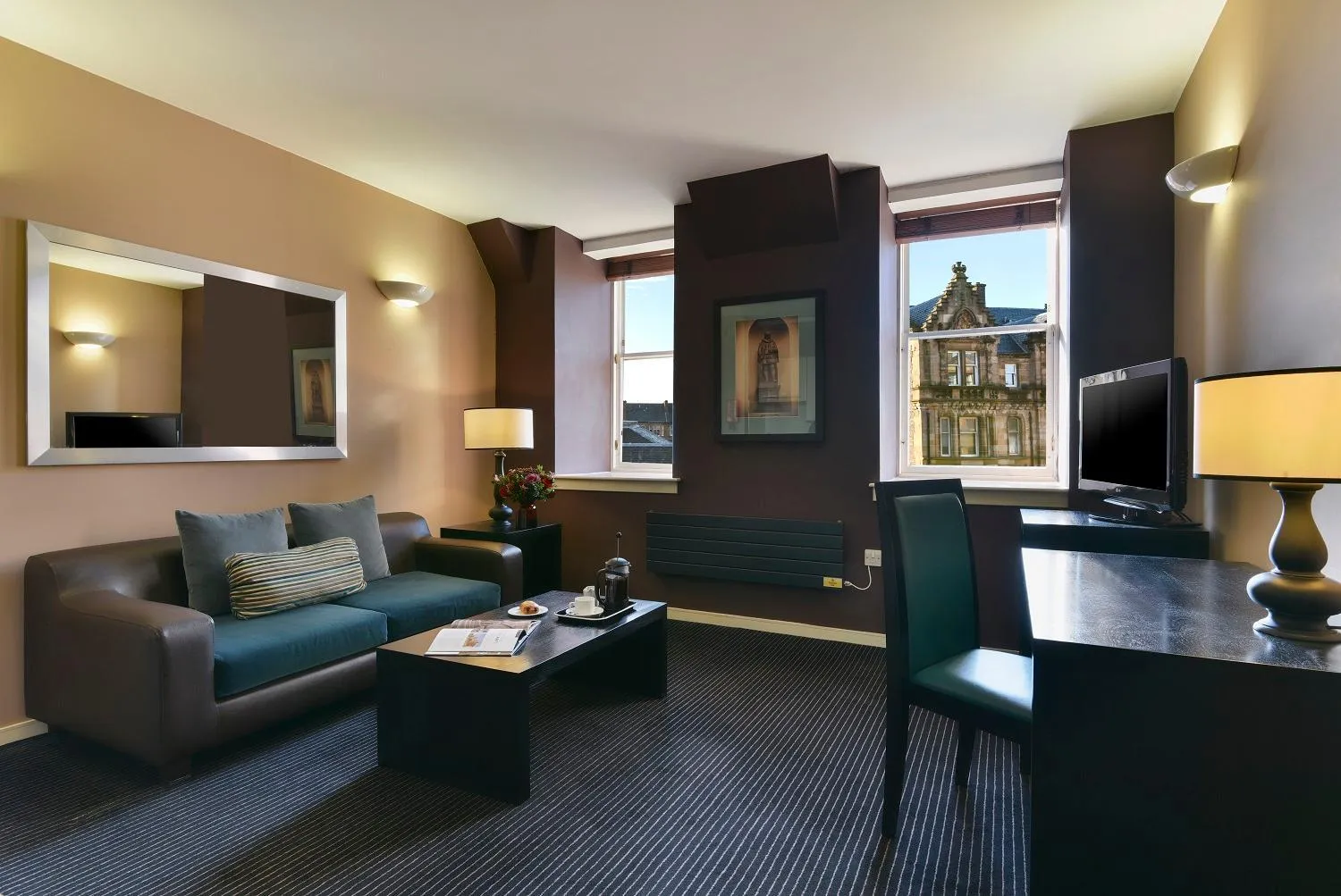 Living room in Fraser Suites Glasgow