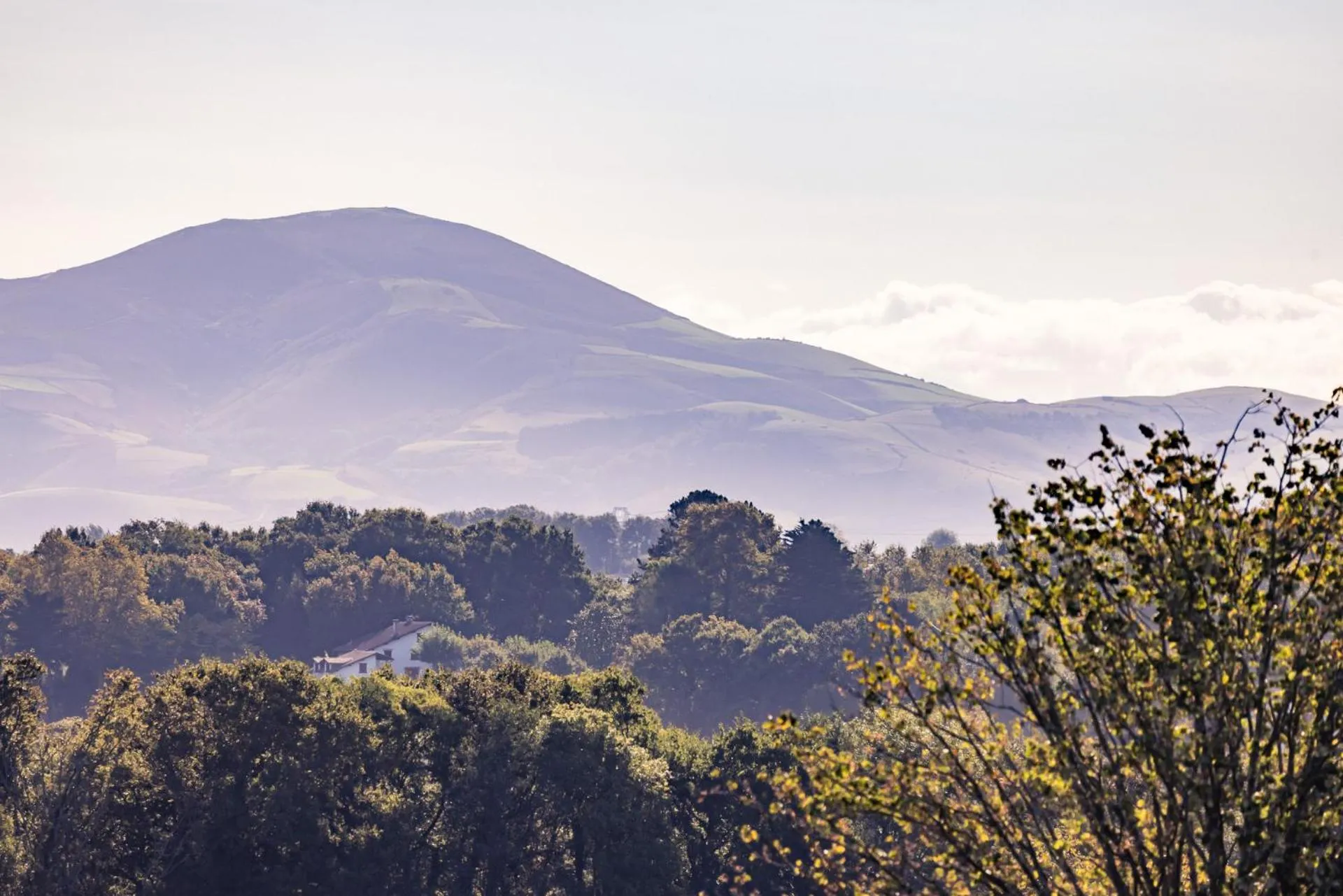 Mountain view in Hôtel INDARRA & SPA - Piscine