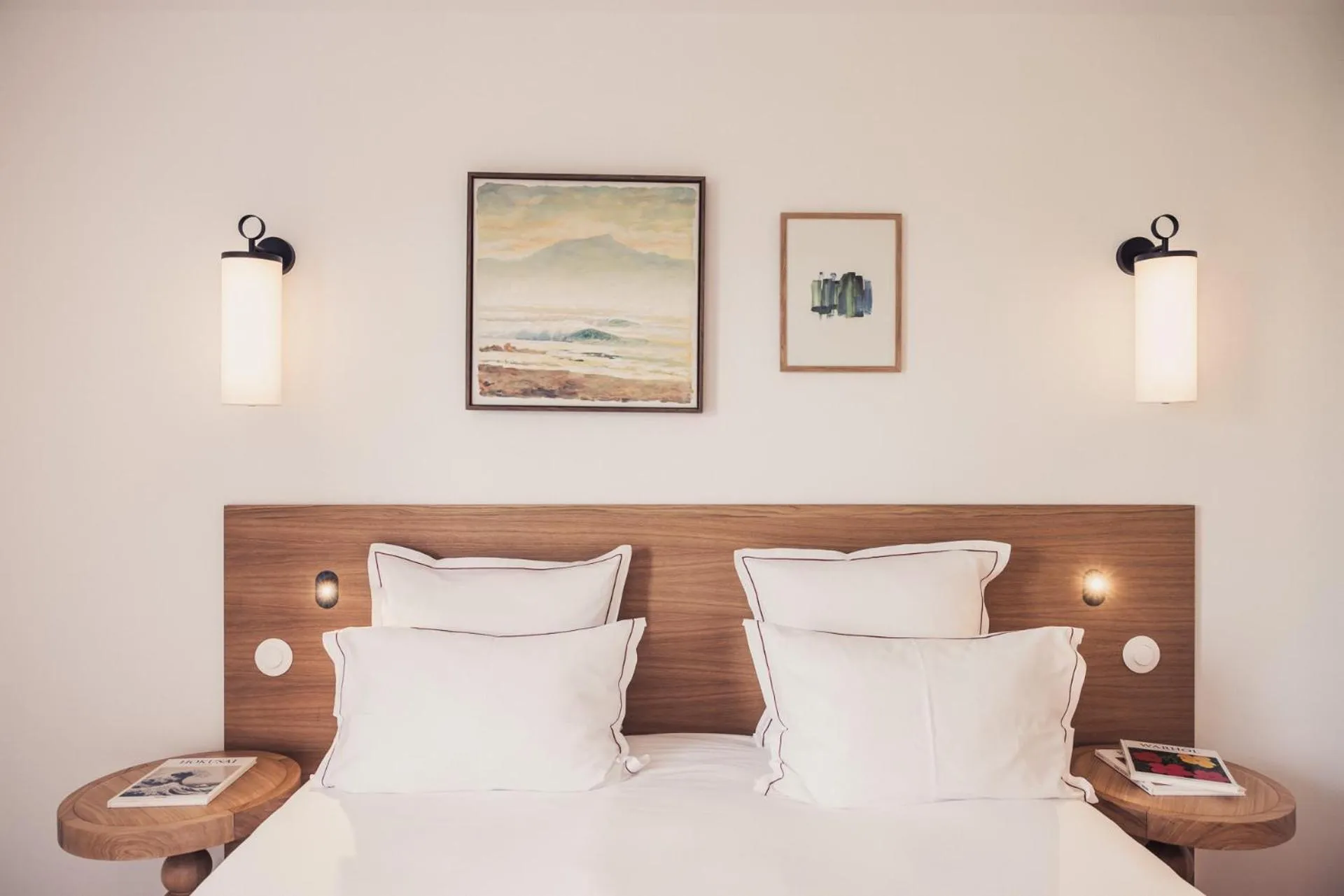 Bed in Hôtel INDARRA & SPA - Piscine