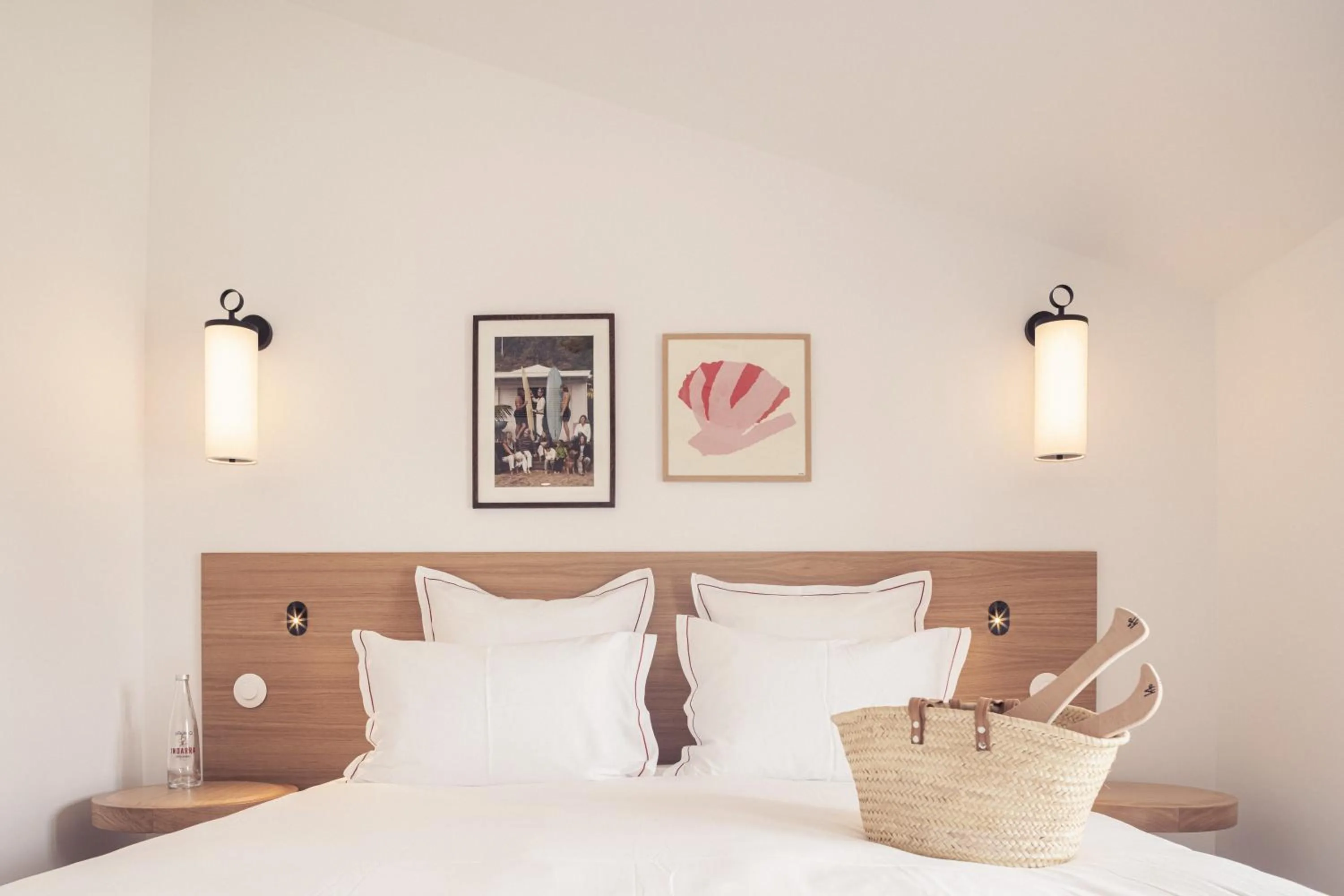 Bed in Hôtel INDARRA & SPA - Piscine