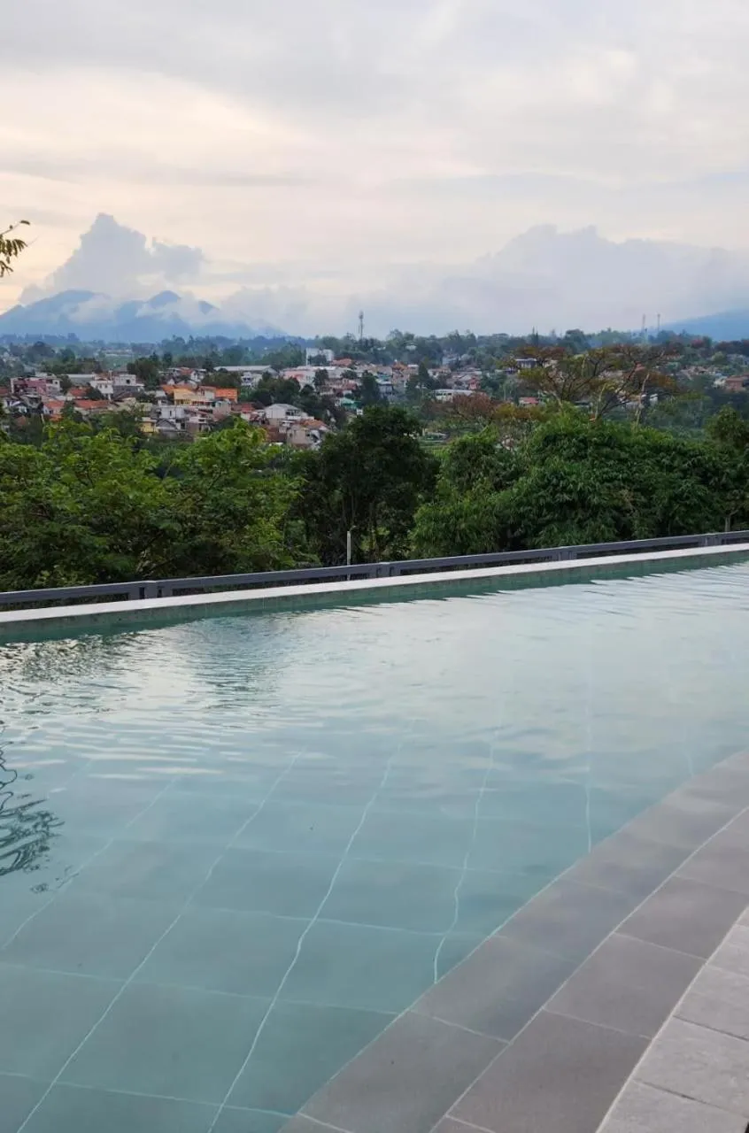 Swimming pool in Moscato Hotel