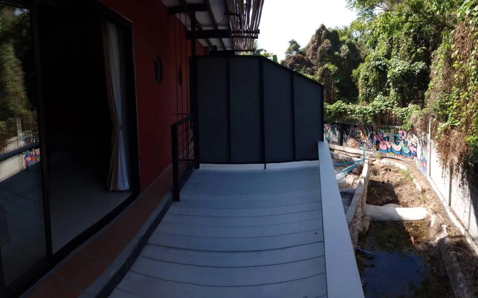 Day in White Jail at Koh Tao Hostel