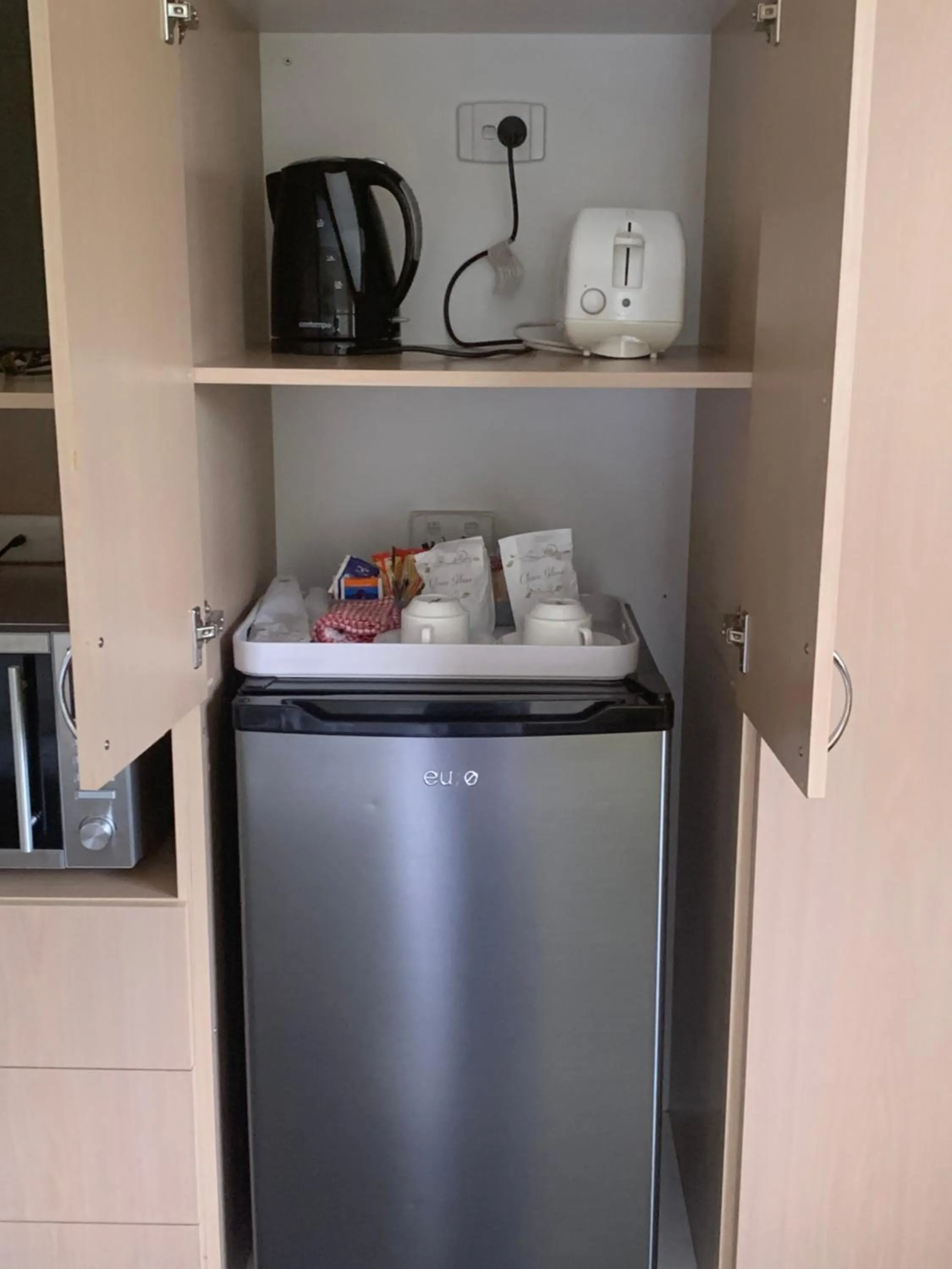 Kitchen or kitchenette in Temora Motel - UNDER NEW MANAGEMENT