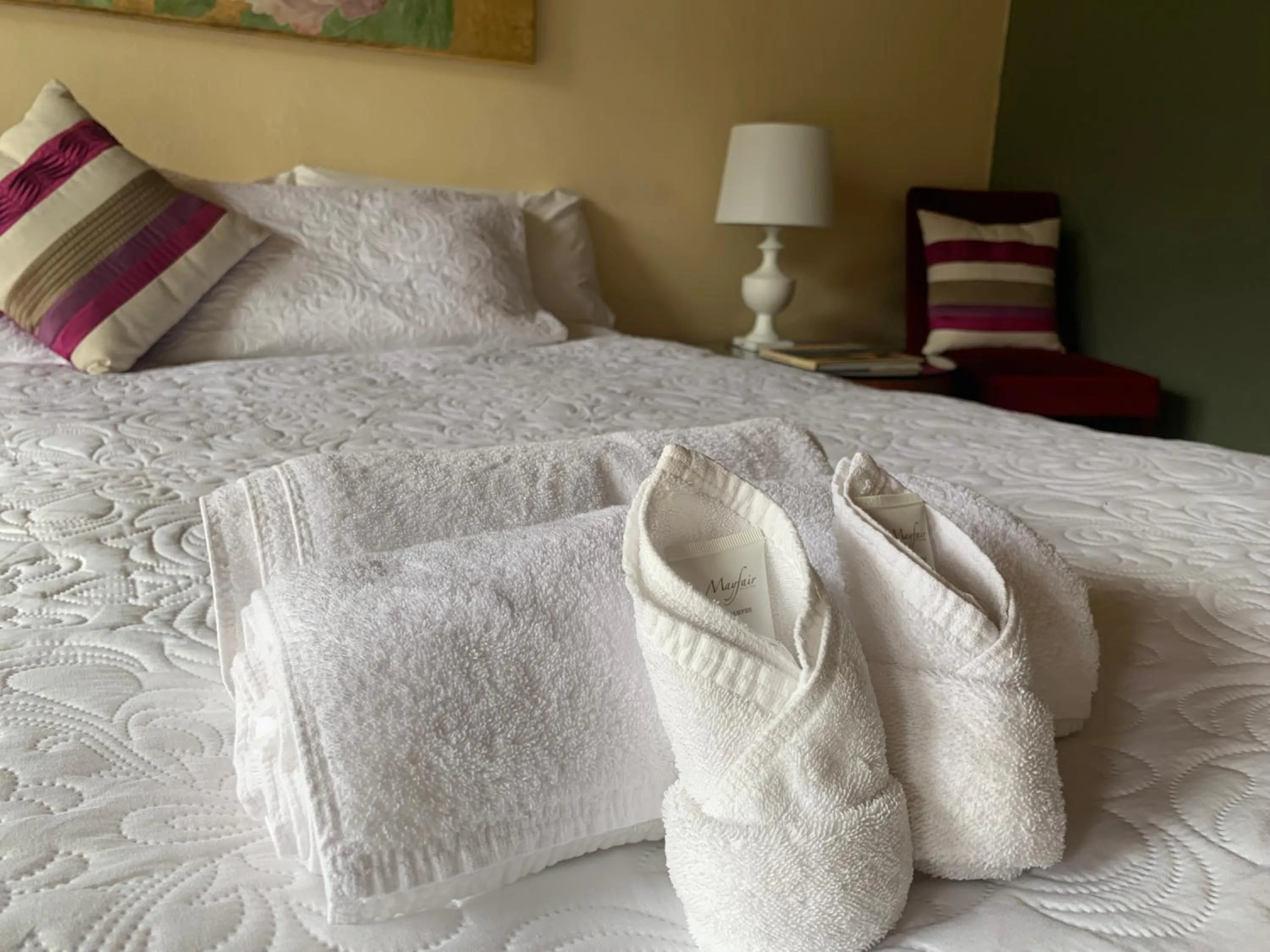 Bed in Temora Motel - UNDER NEW MANAGEMENT