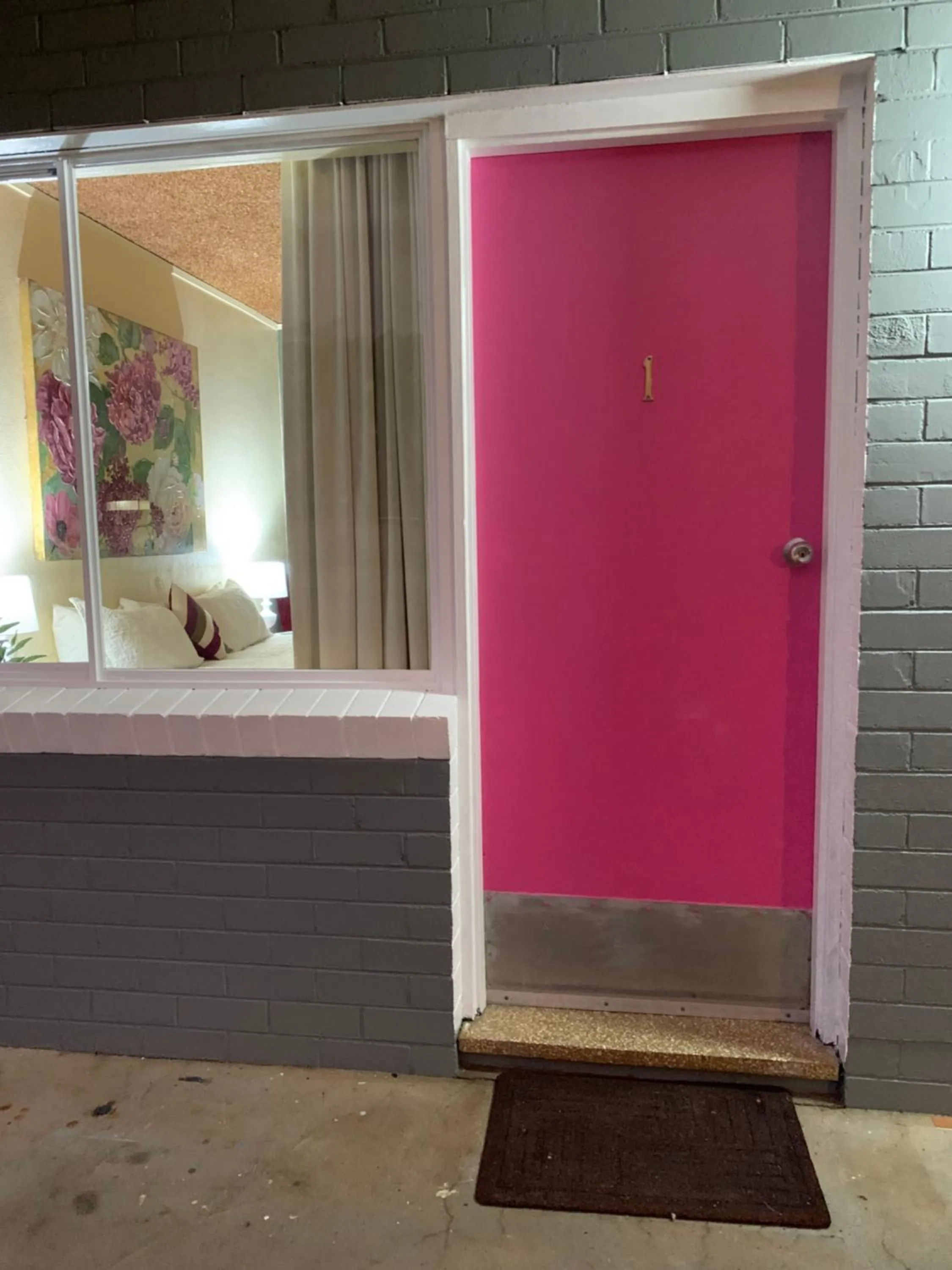 Facade/entrance in Temora Motel - UNDER NEW MANAGEMENT