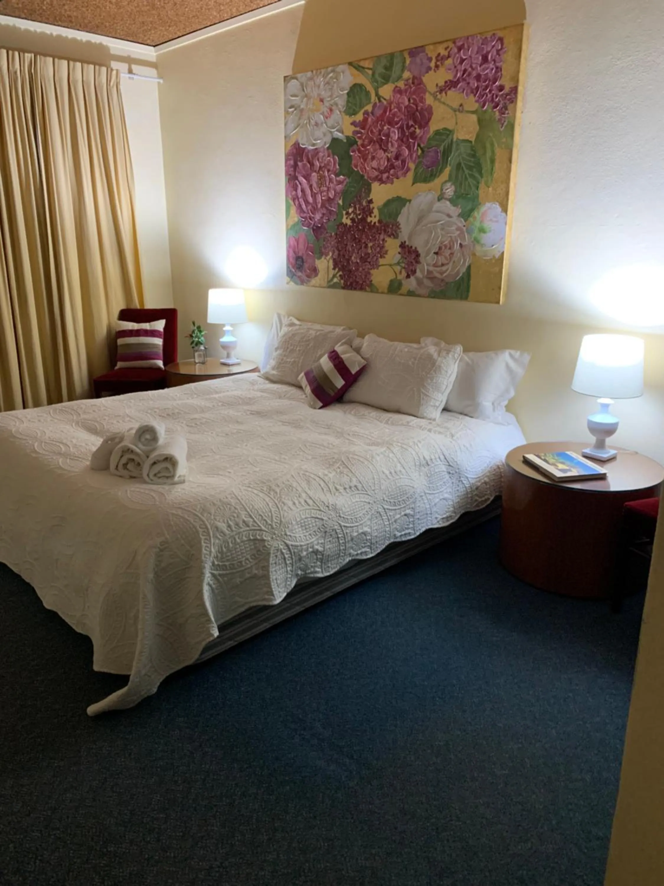 Bed in Temora Motel - UNDER NEW MANAGEMENT