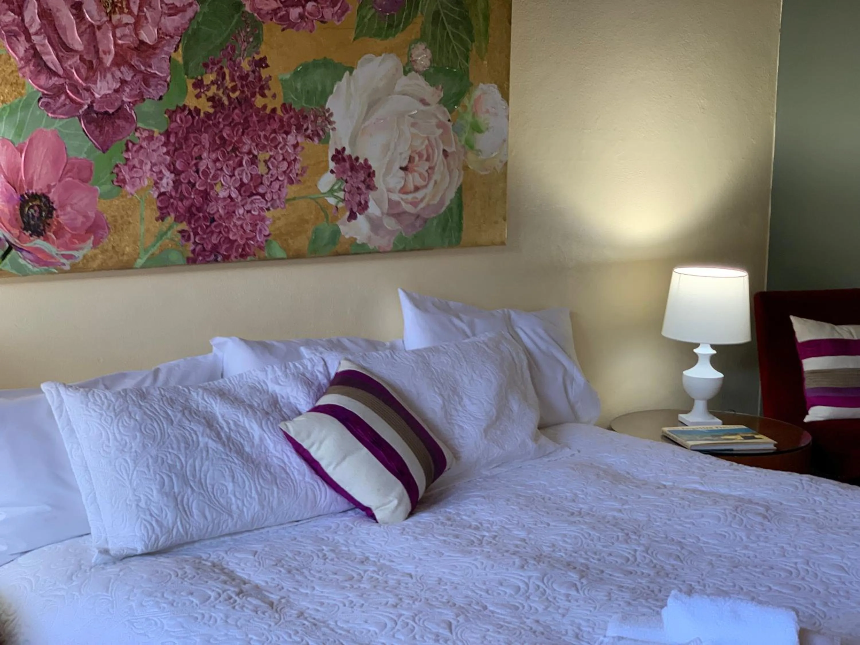 Bed in Temora Motel - UNDER NEW MANAGEMENT