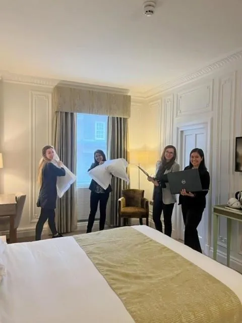 People, Bed in Astor Court Hotel