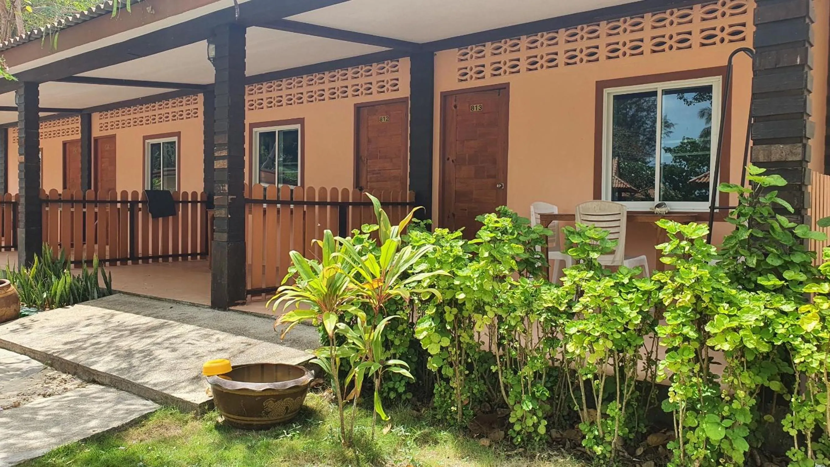 Koh Ngai Kaimuk Thong Resort