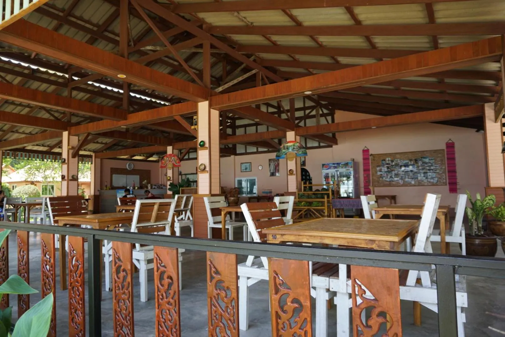 Restaurant/places to eat in Koh Ngai Kaimuk Thong Resort