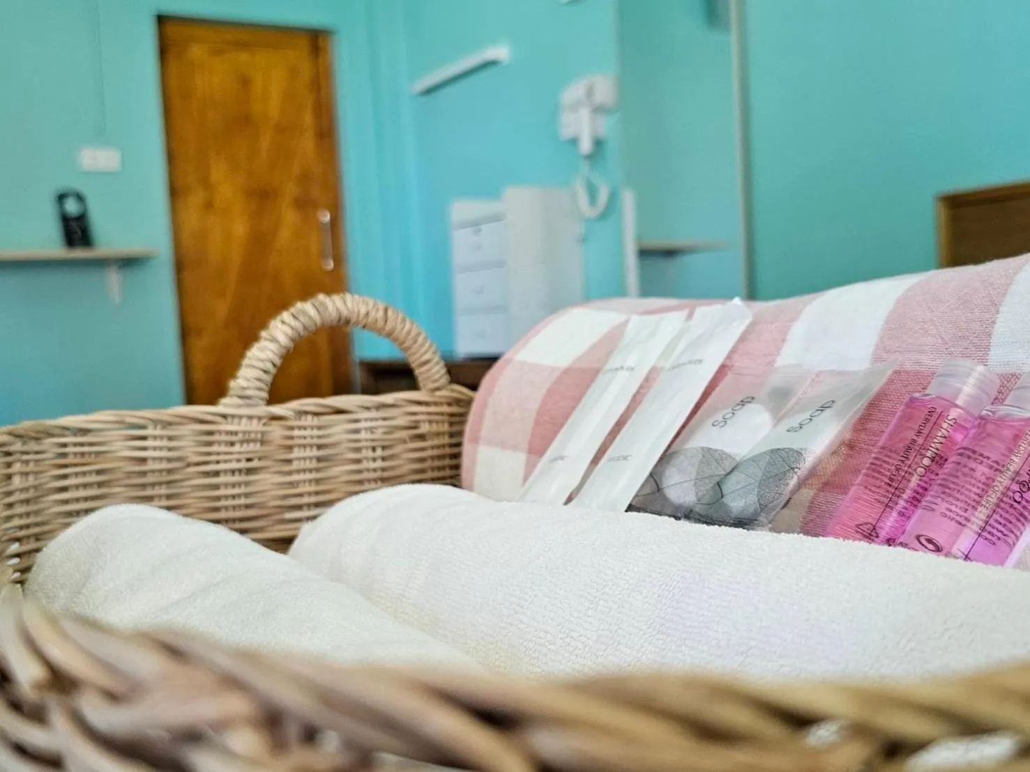 Bed in Koh Ngai Kaimuk Thong Resort