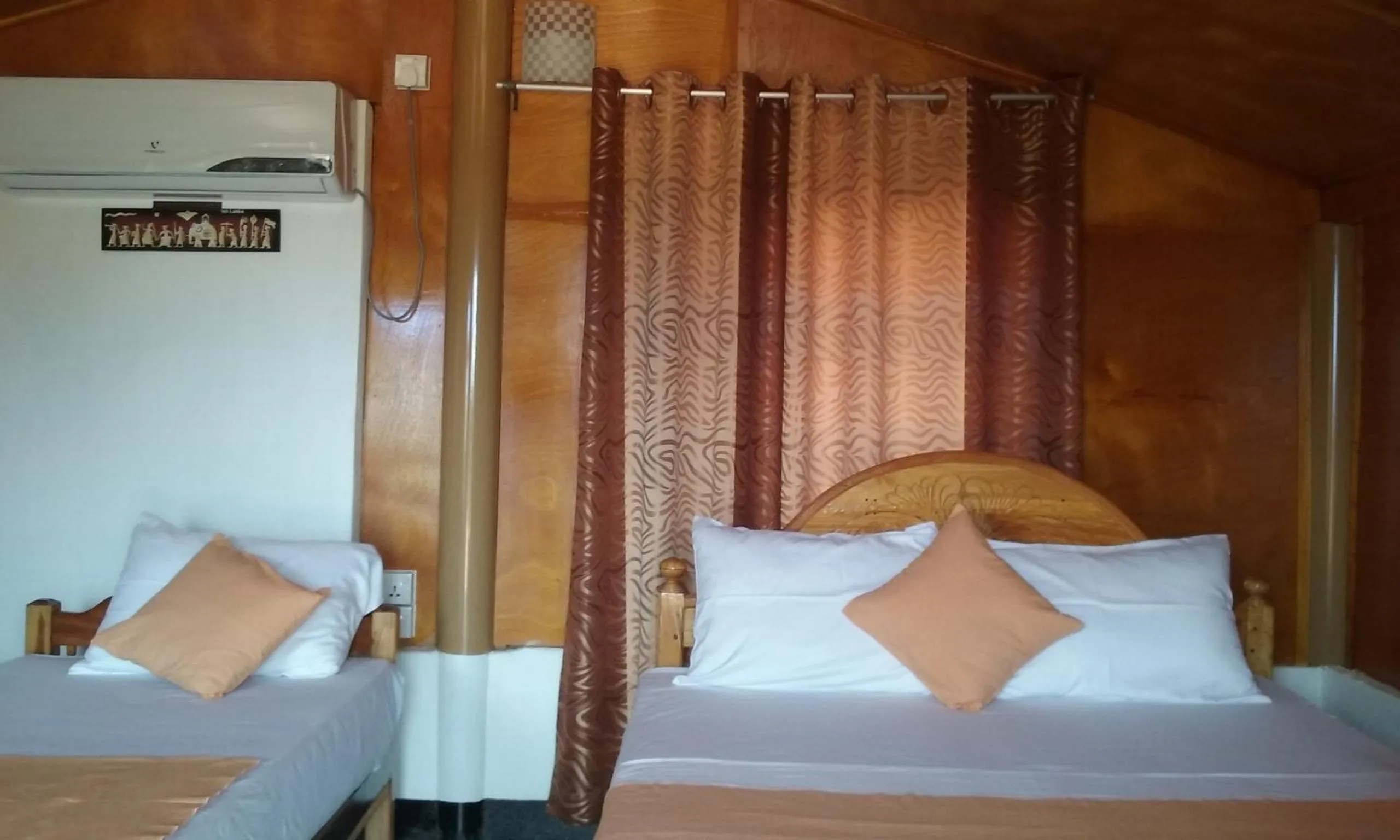 Lake view, Bed in Sunntop Cabana