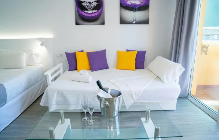 Bed in Skyview Hotel Tenerife