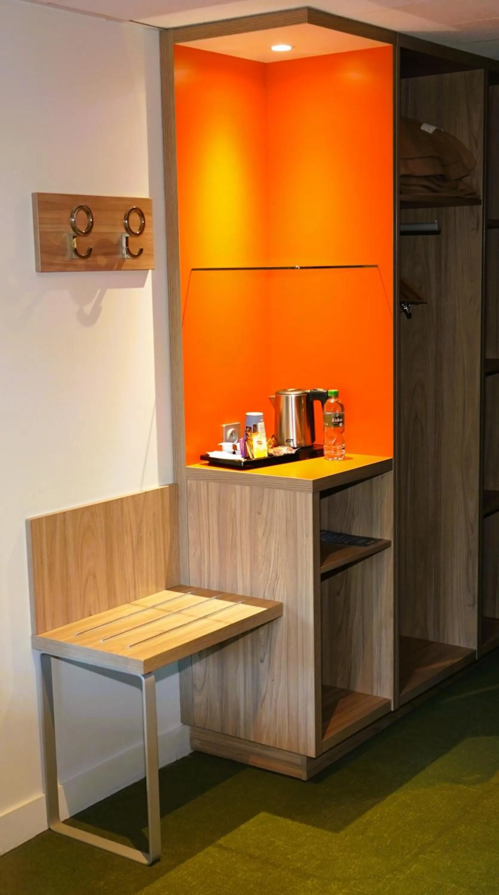 Coffee/tea facilities in Kyriad Clermont Ferrand Nord - Riom