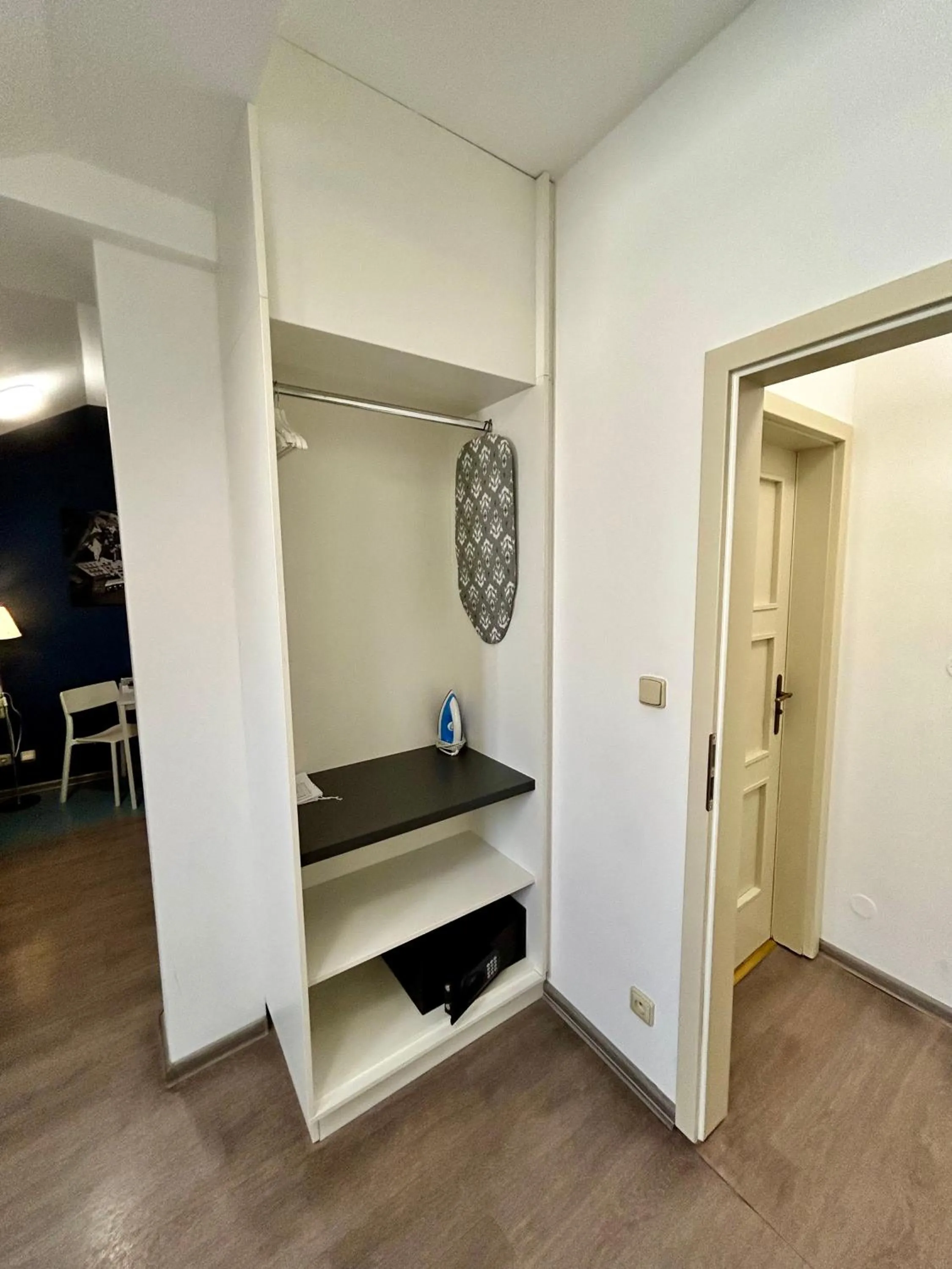 wardrobe in Alveo Suites