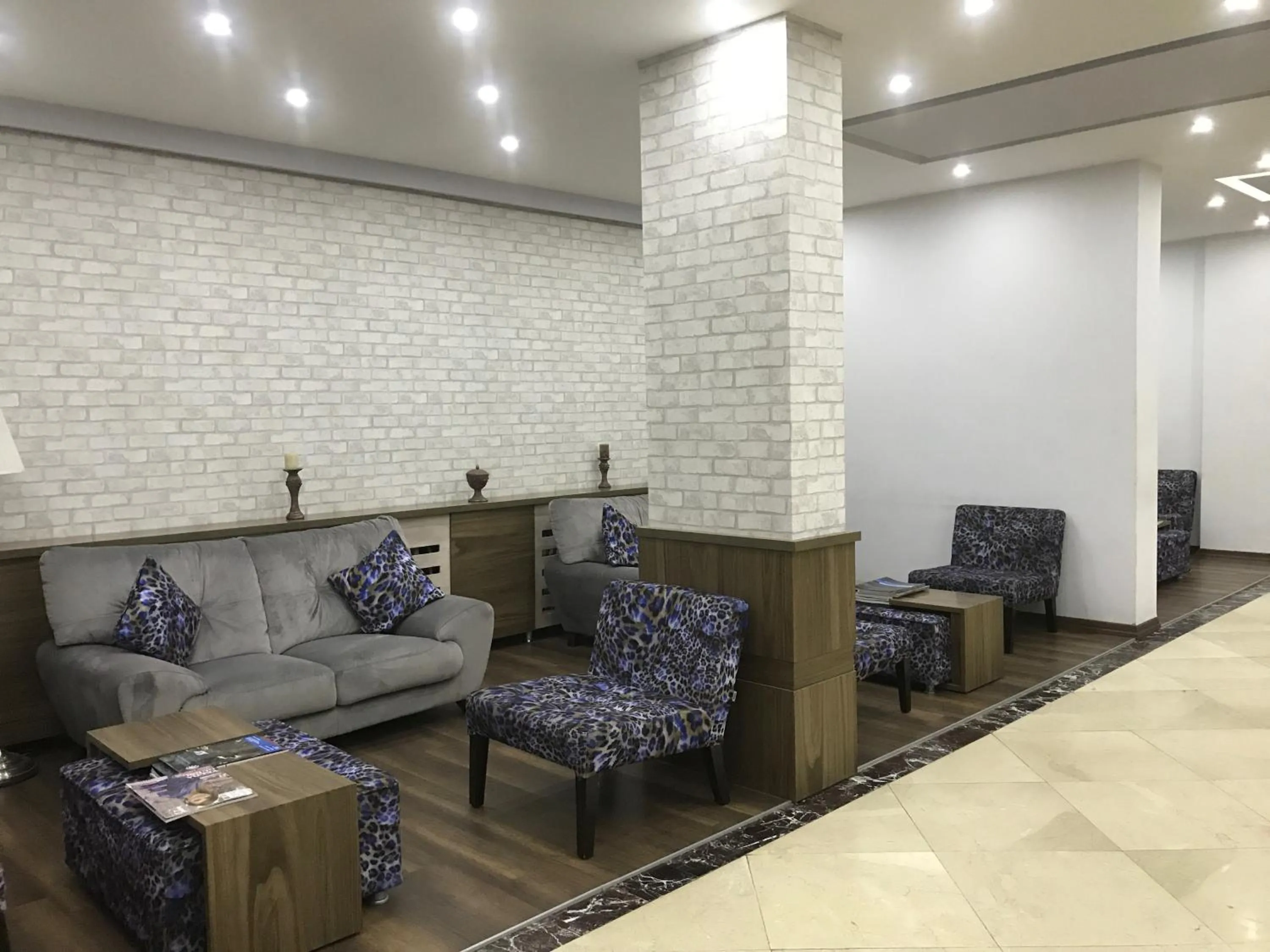 Lobby or reception in Hande Hotel