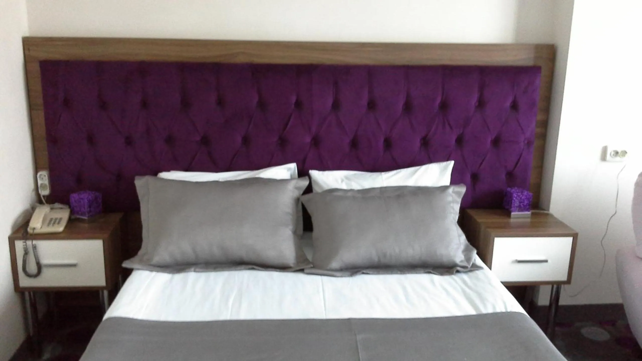 Bedroom in Hande Hotel