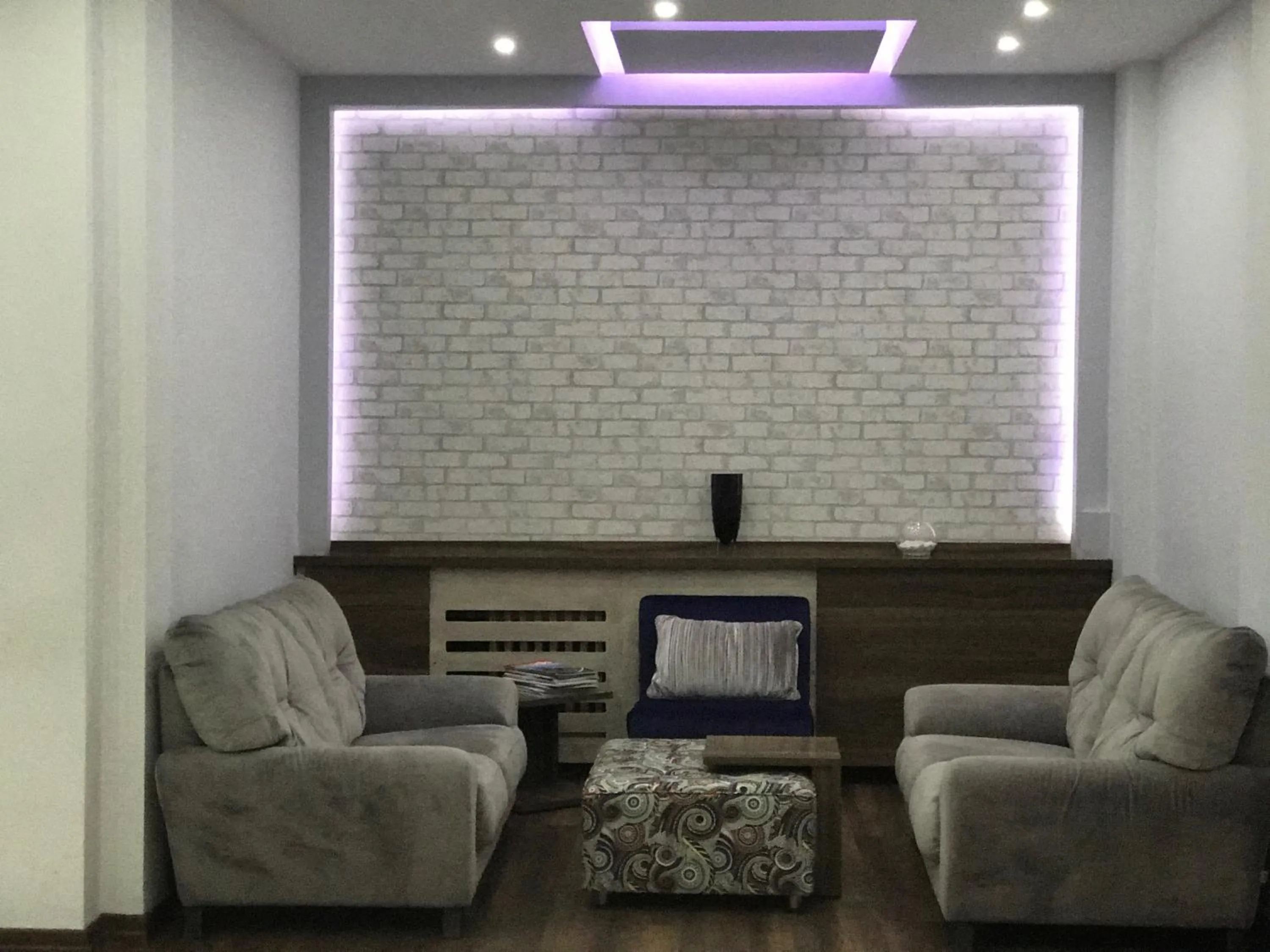 Area and facilities in Hande Hotel