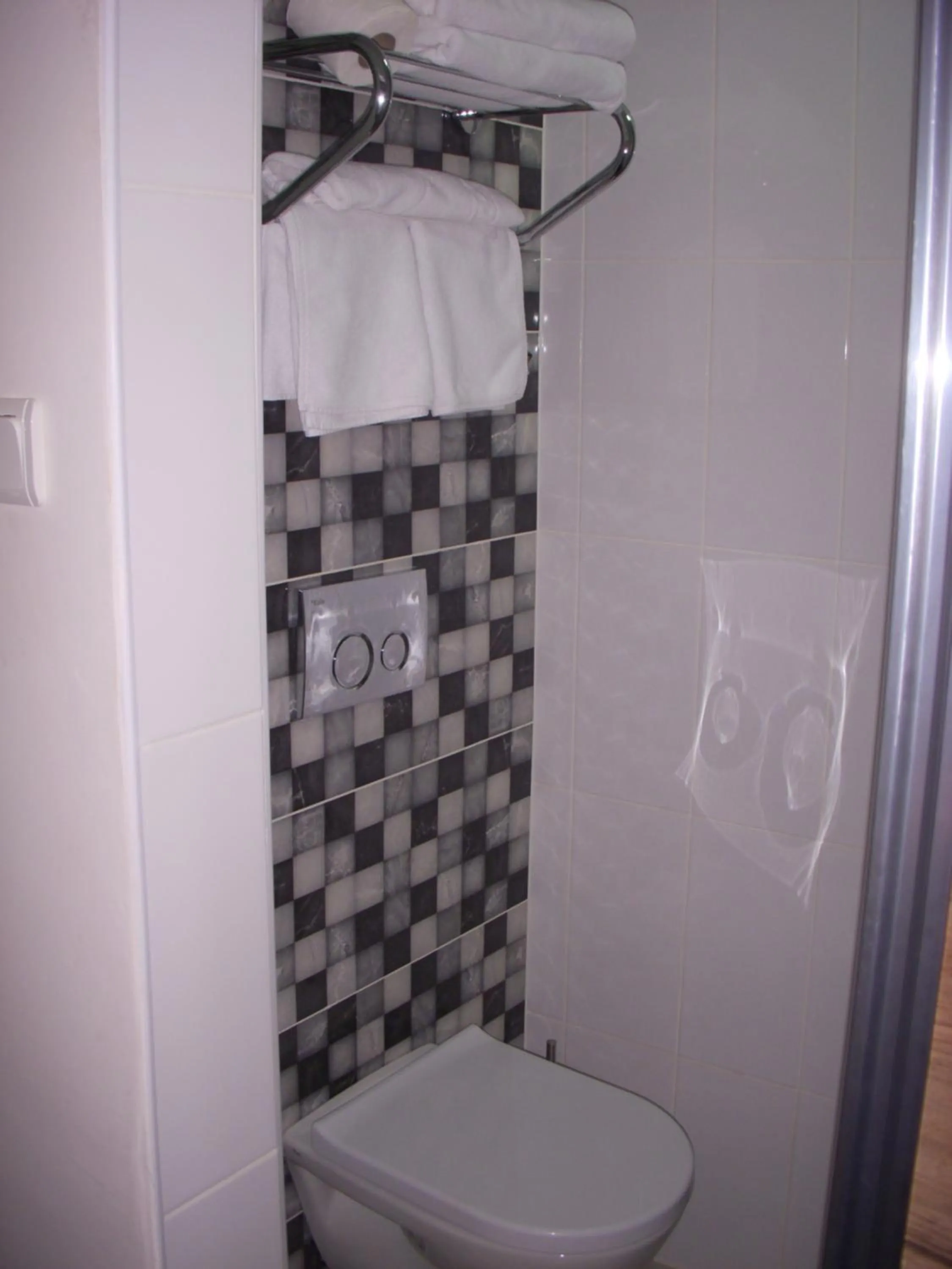 Bathroom in Hande Hotel