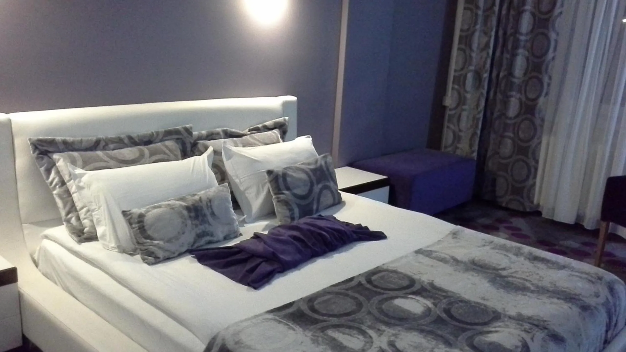 Bedroom in Hande Hotel