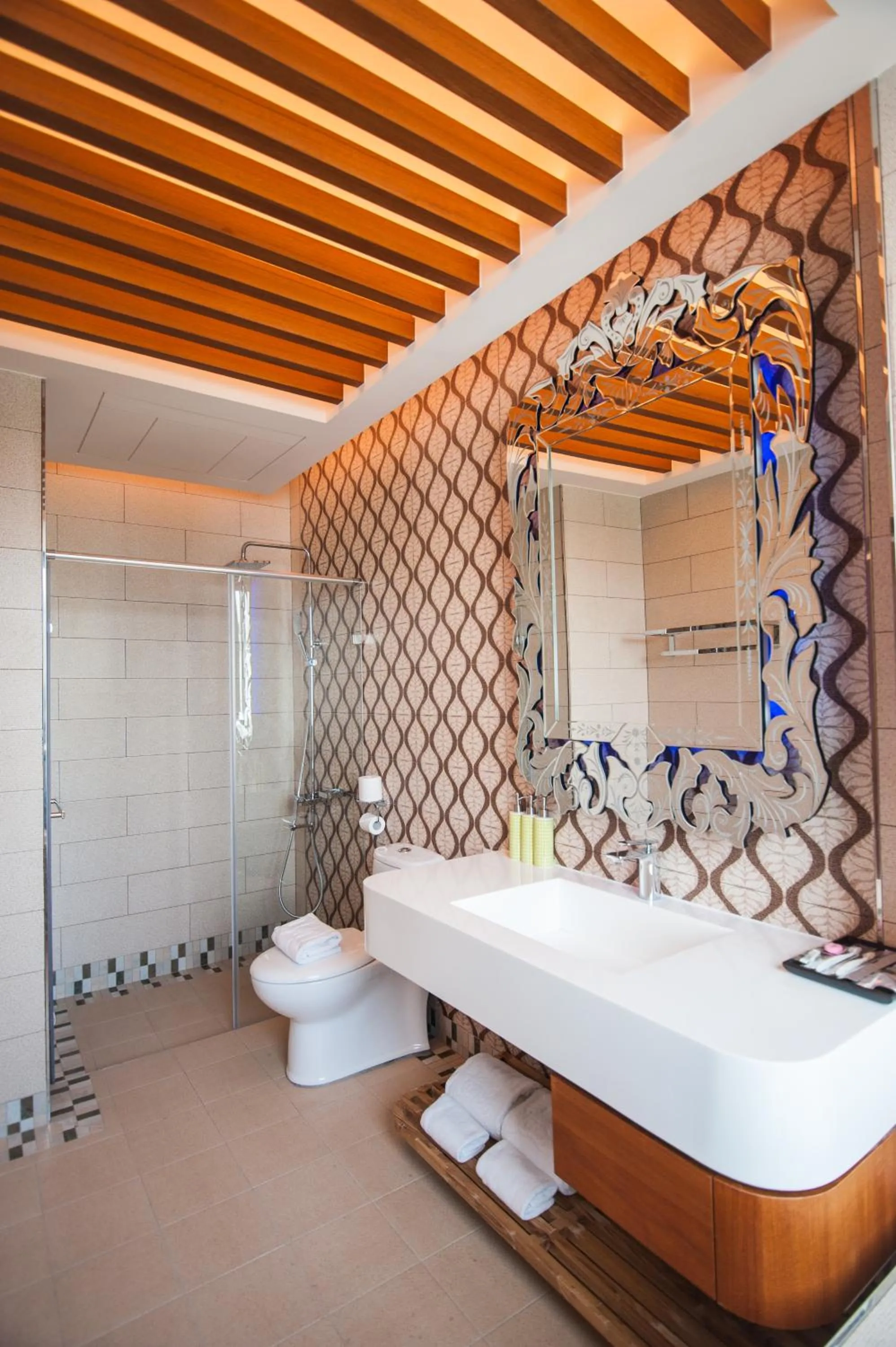 Shower in Dreamer Boutique Hotel