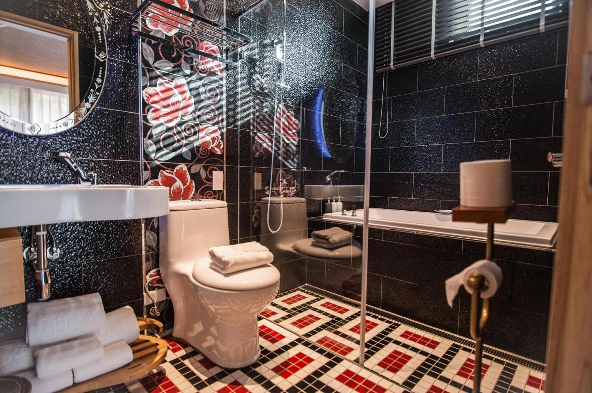 Shower in Dreamer Boutique Hotel