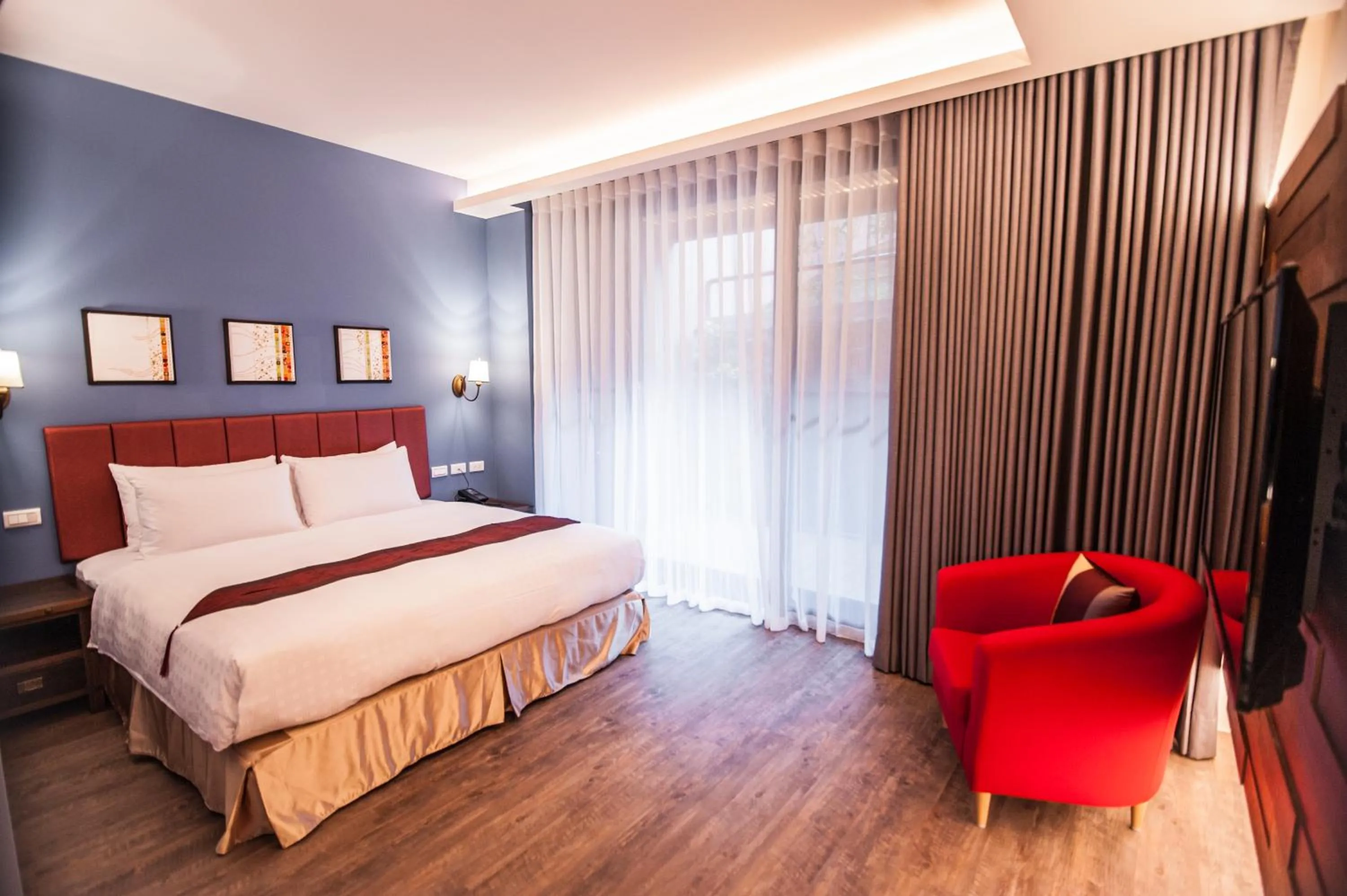 Photo of the whole room, Bed in Dreamer Boutique Hotel