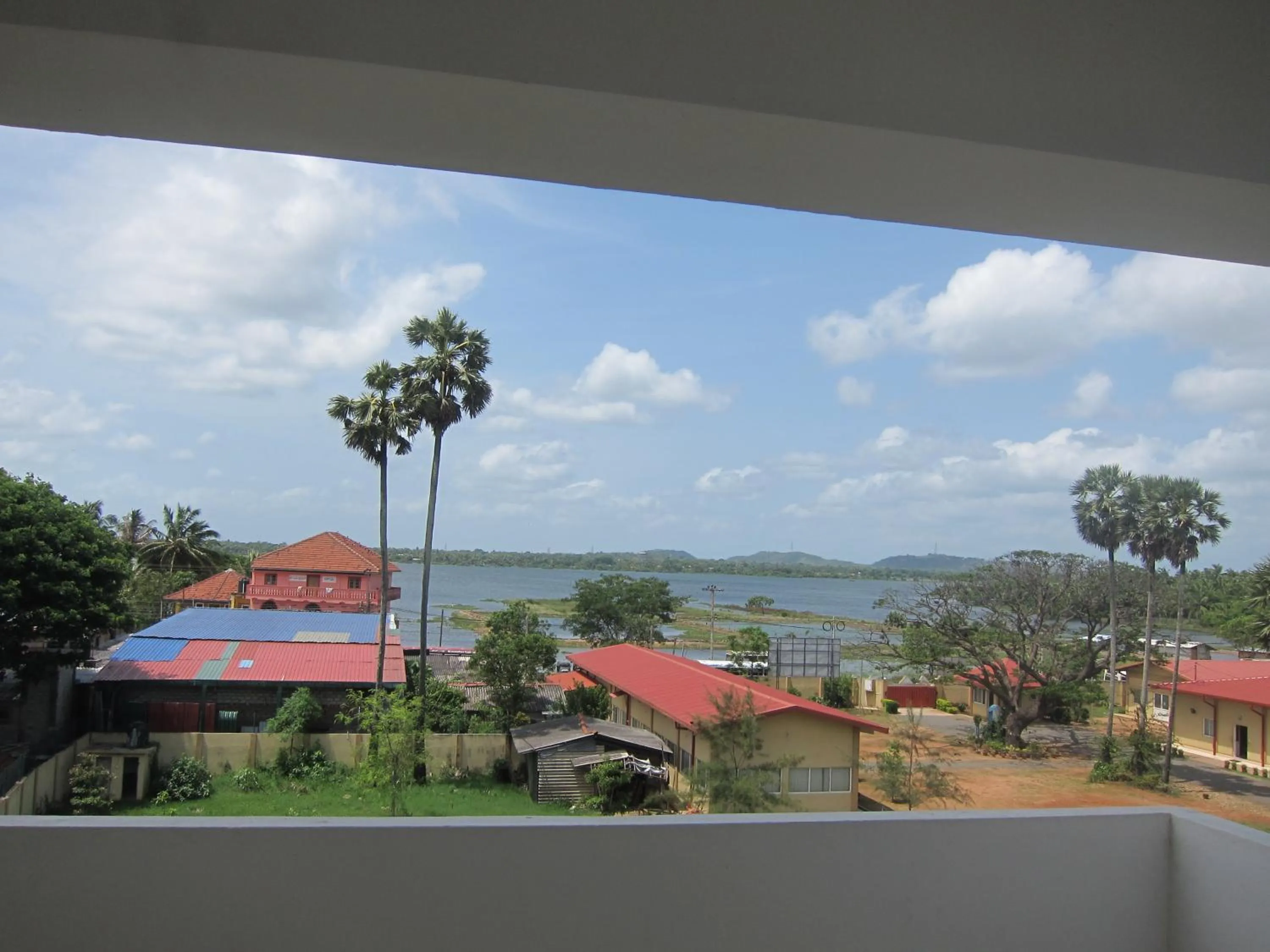Lake view in Hotel Oviya