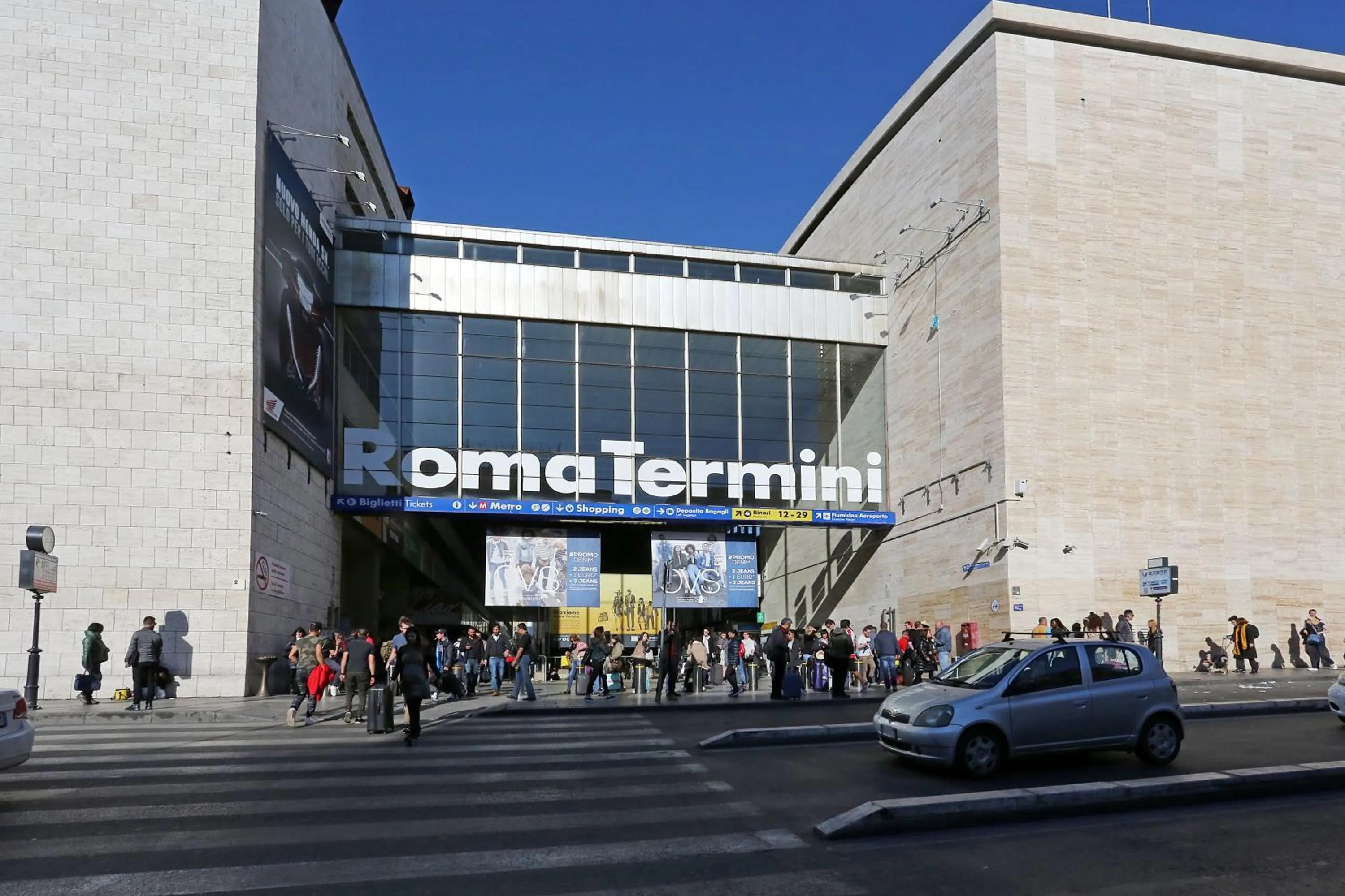 Nearby landmark in AdoraSuite 2