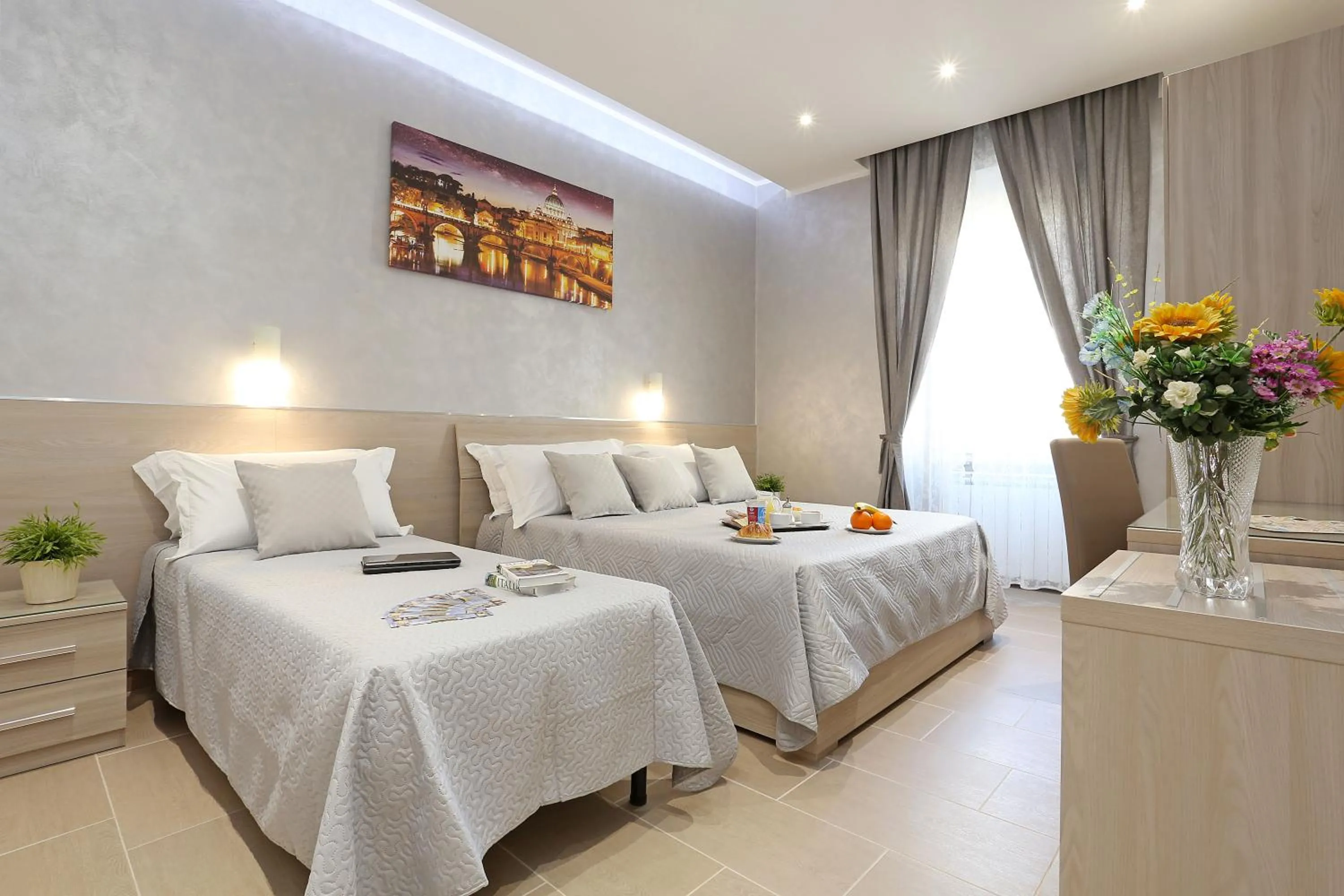 Bedroom, Bed in AdoraSuite 2