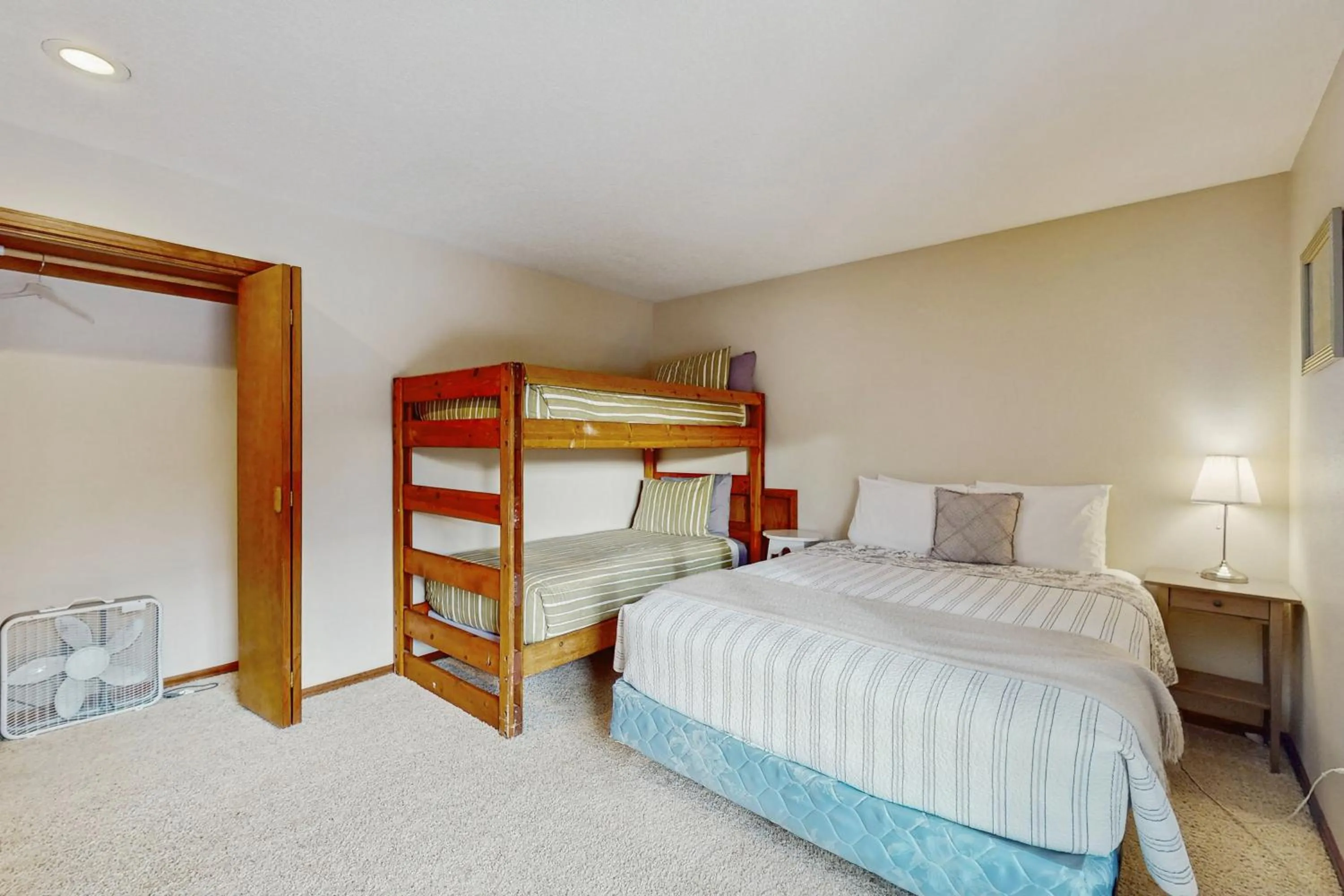 Bed in Multorpor Ski Lodge