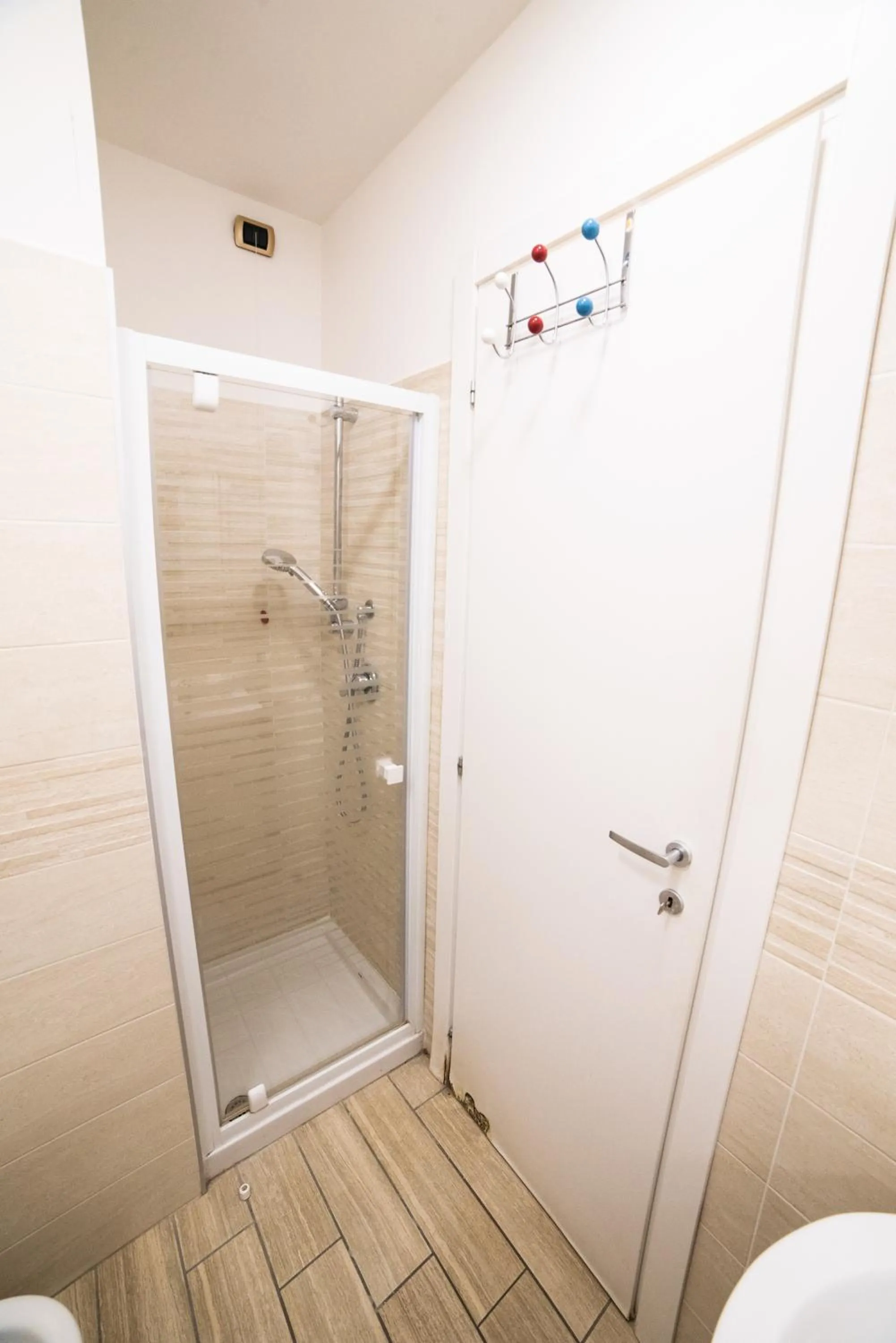 Shower in B&B Metropolitan