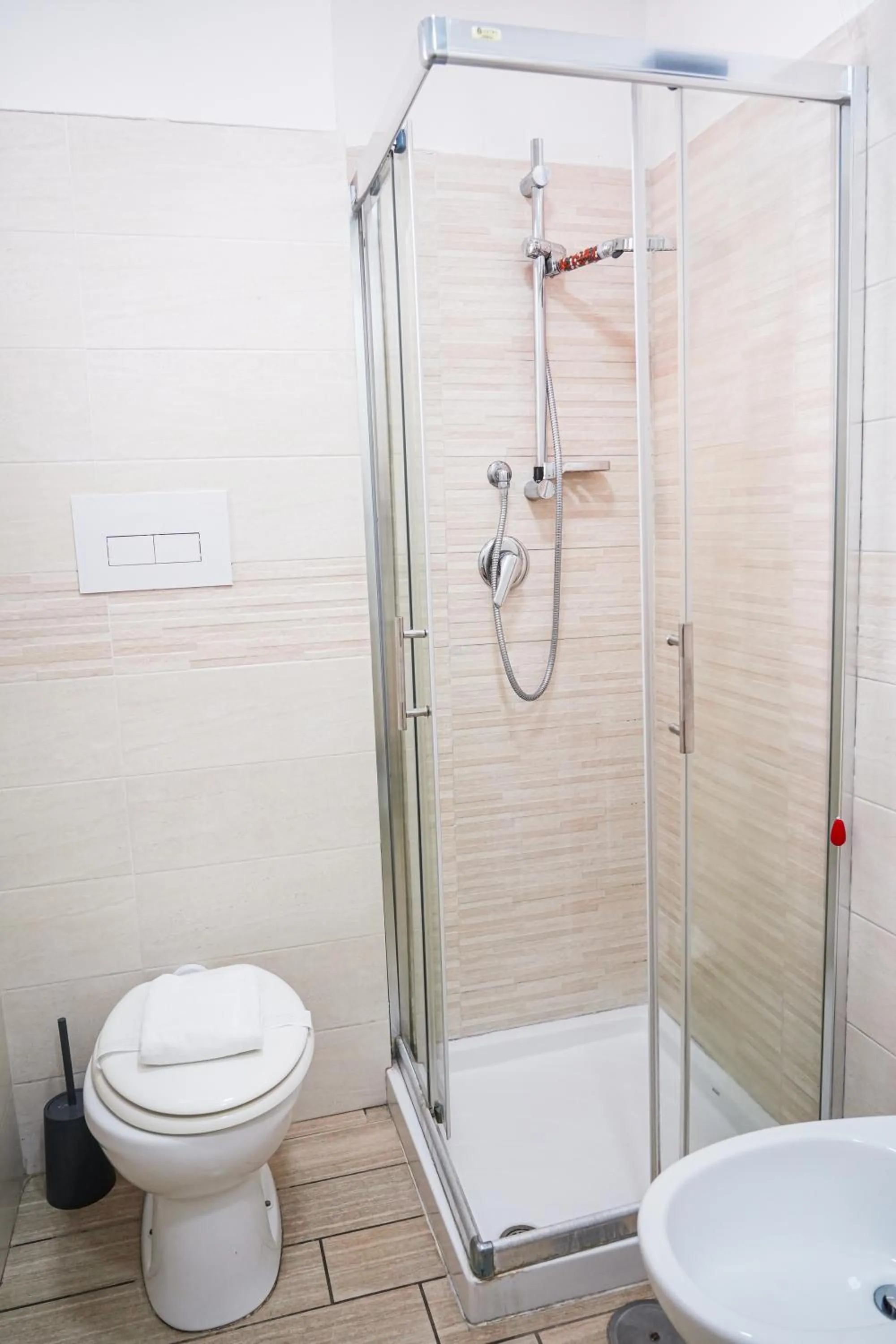 Shower in B&B Metropolitan