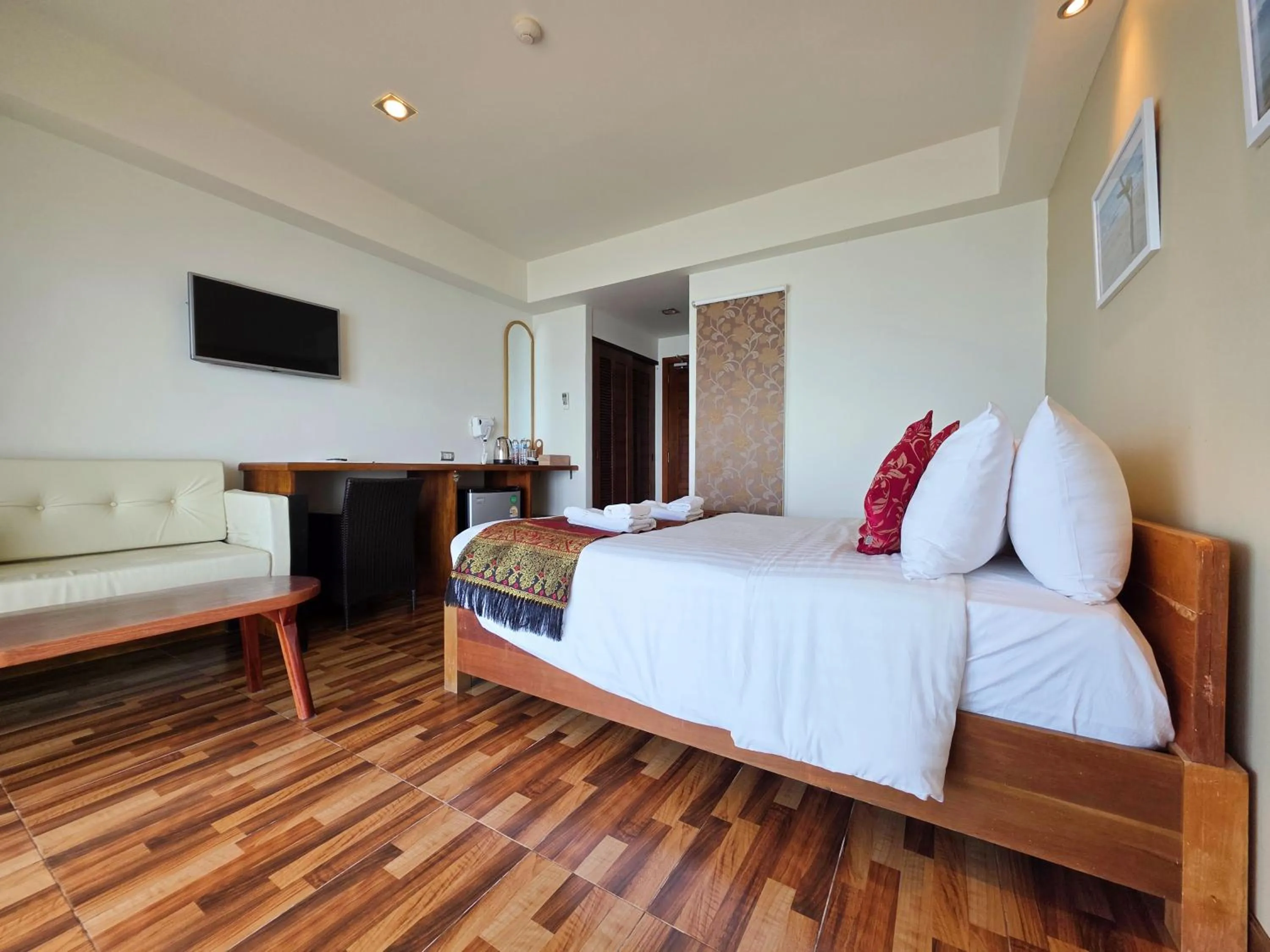 Bed in The Lord Nelson Hotel