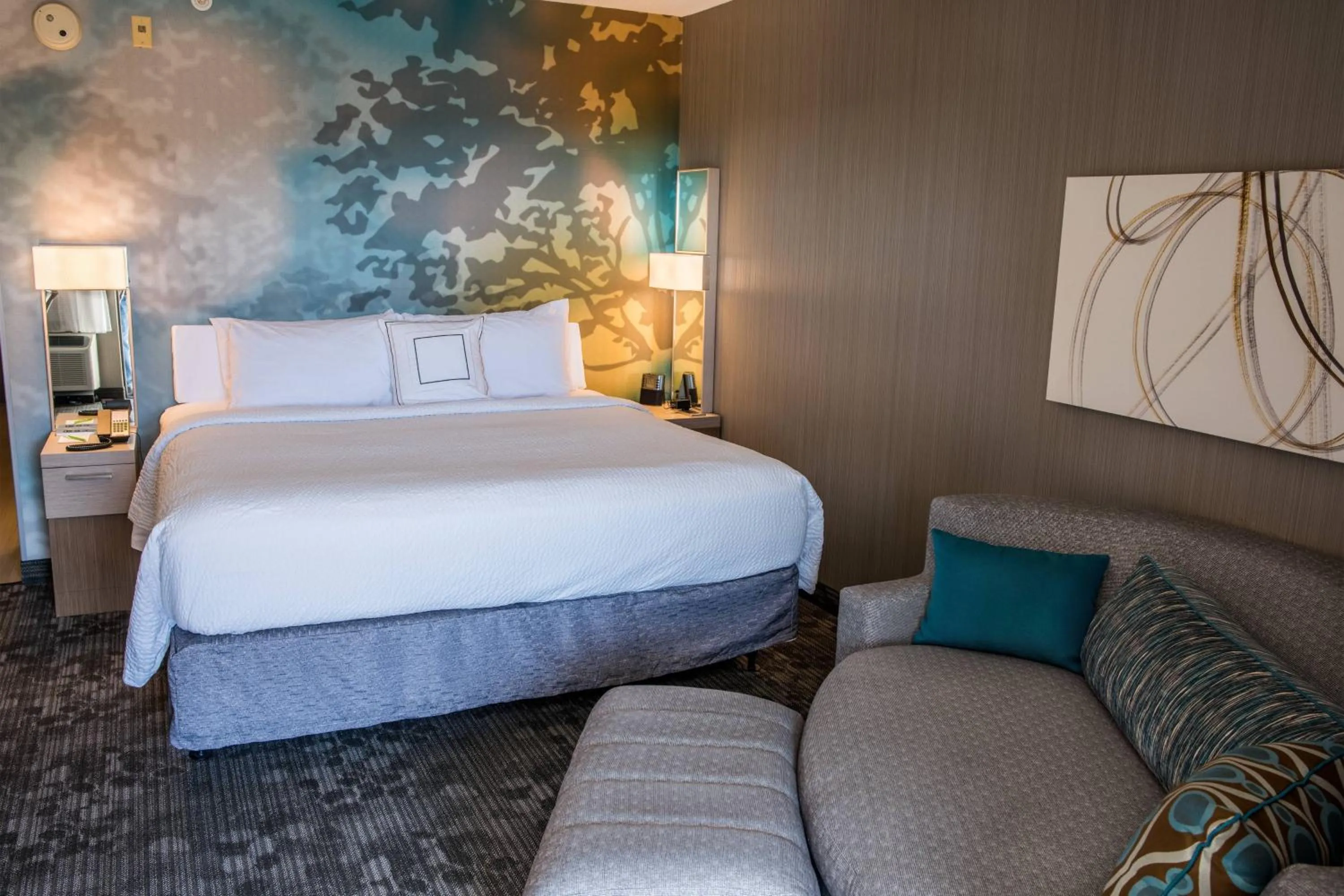 Photo of the whole room, Bed in Courtyard by Marriott Norwich