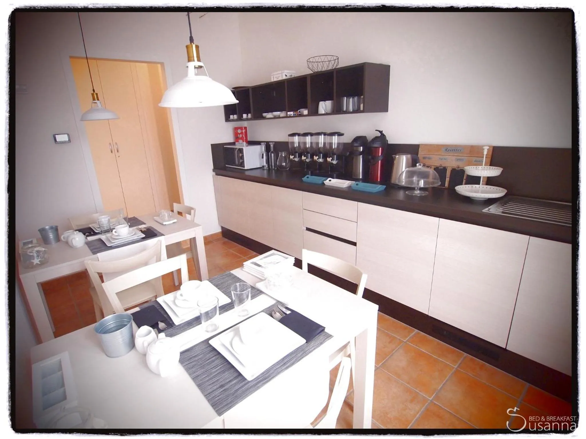 Communal kitchen in B&B Susanna