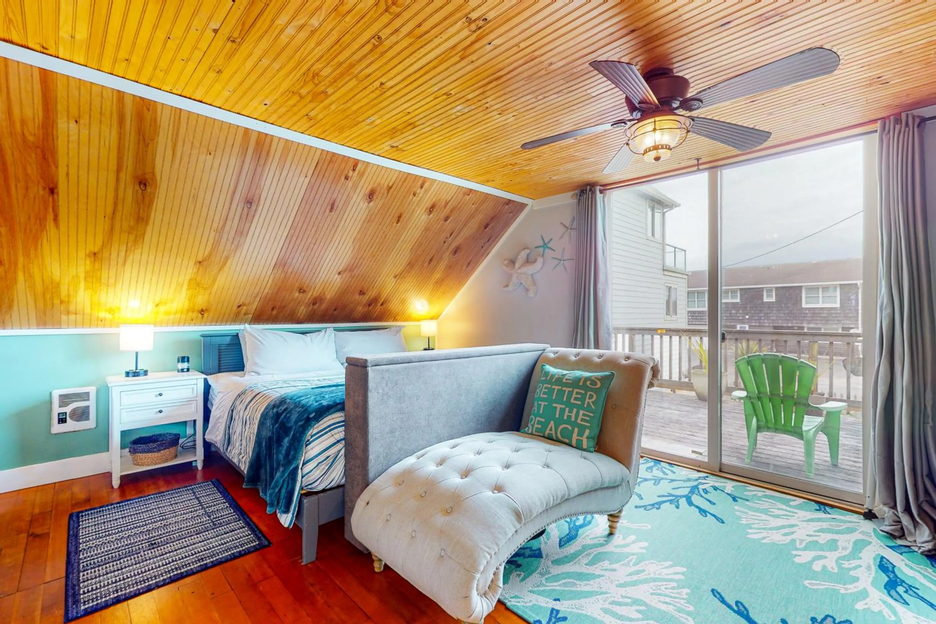 Bed in Ocean Shells Cottage