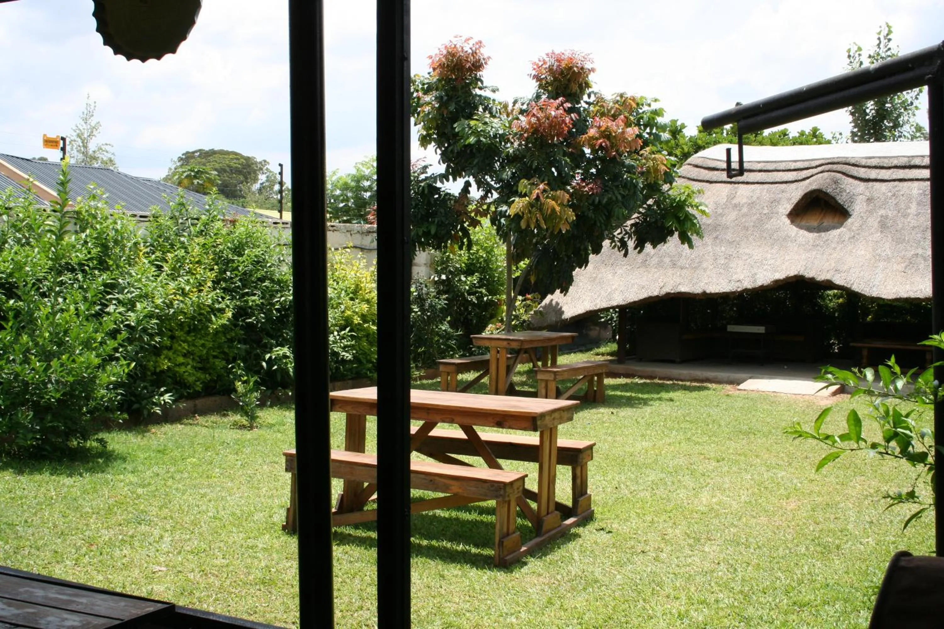 Garden view in Honeybed Lodge