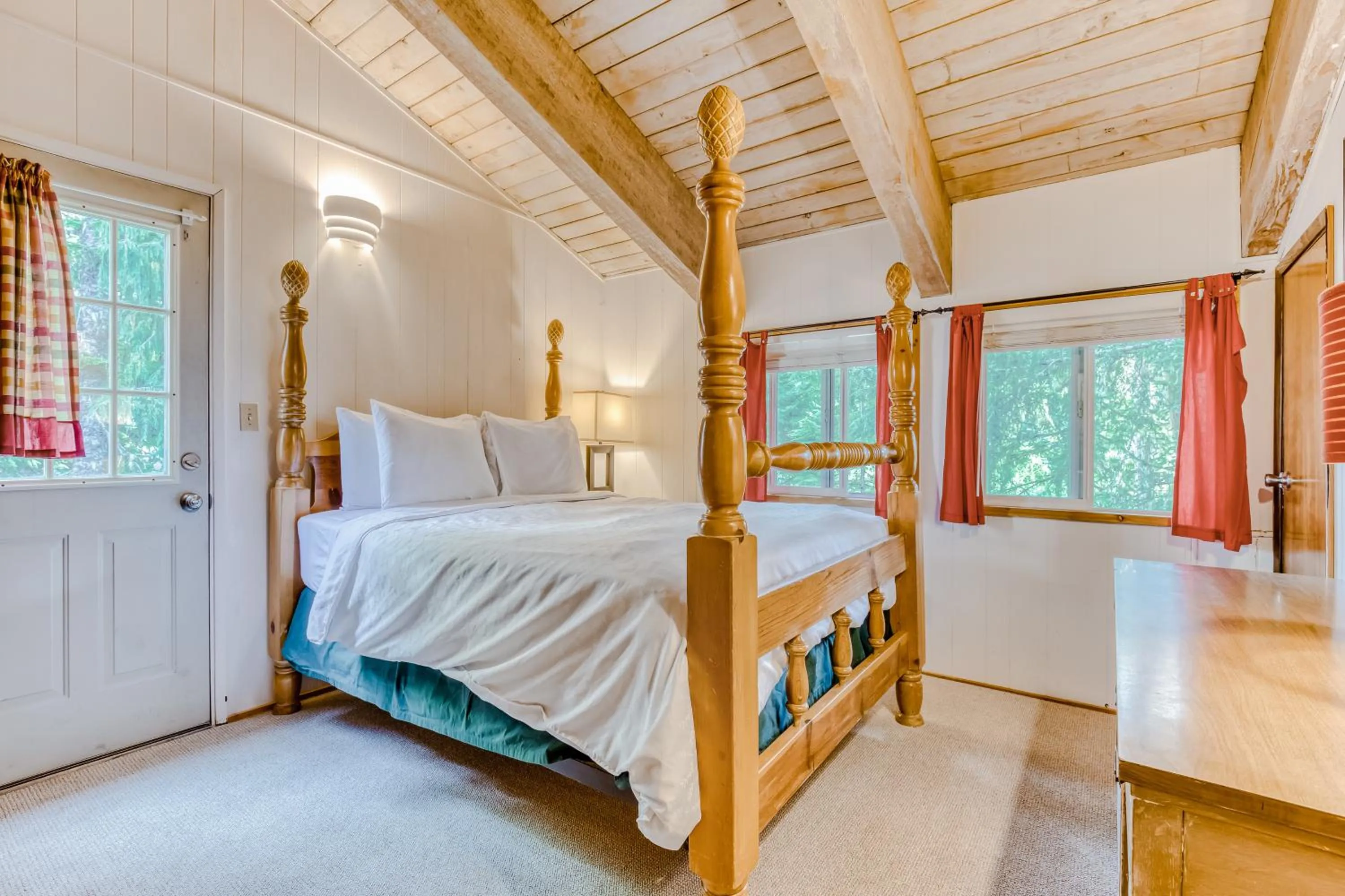 Bed in Edelweiss Retreat
