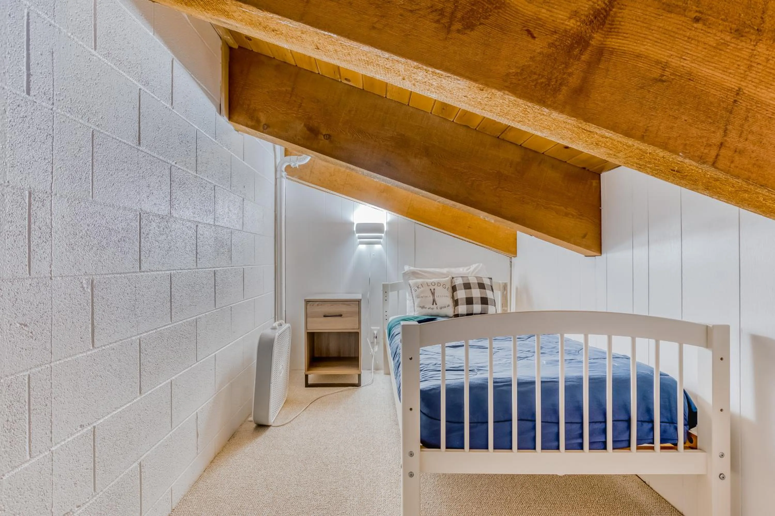 Bed in Edelweiss Retreat