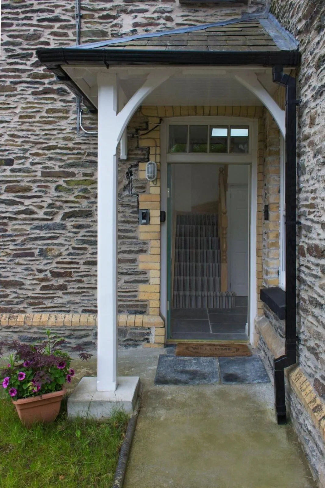 Facade/entrance in Old School B & B