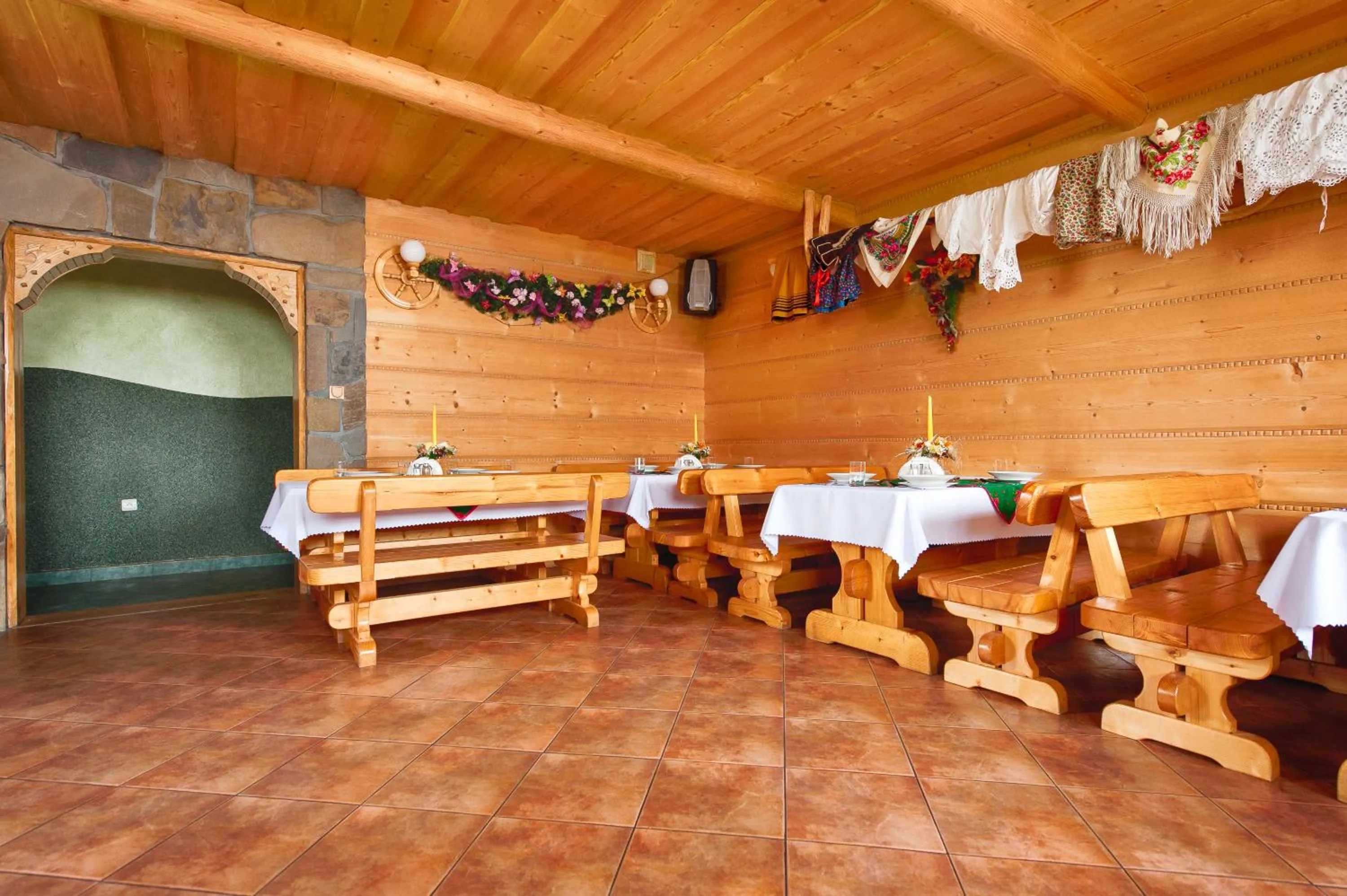 Dining area in Pokoje u Borzana